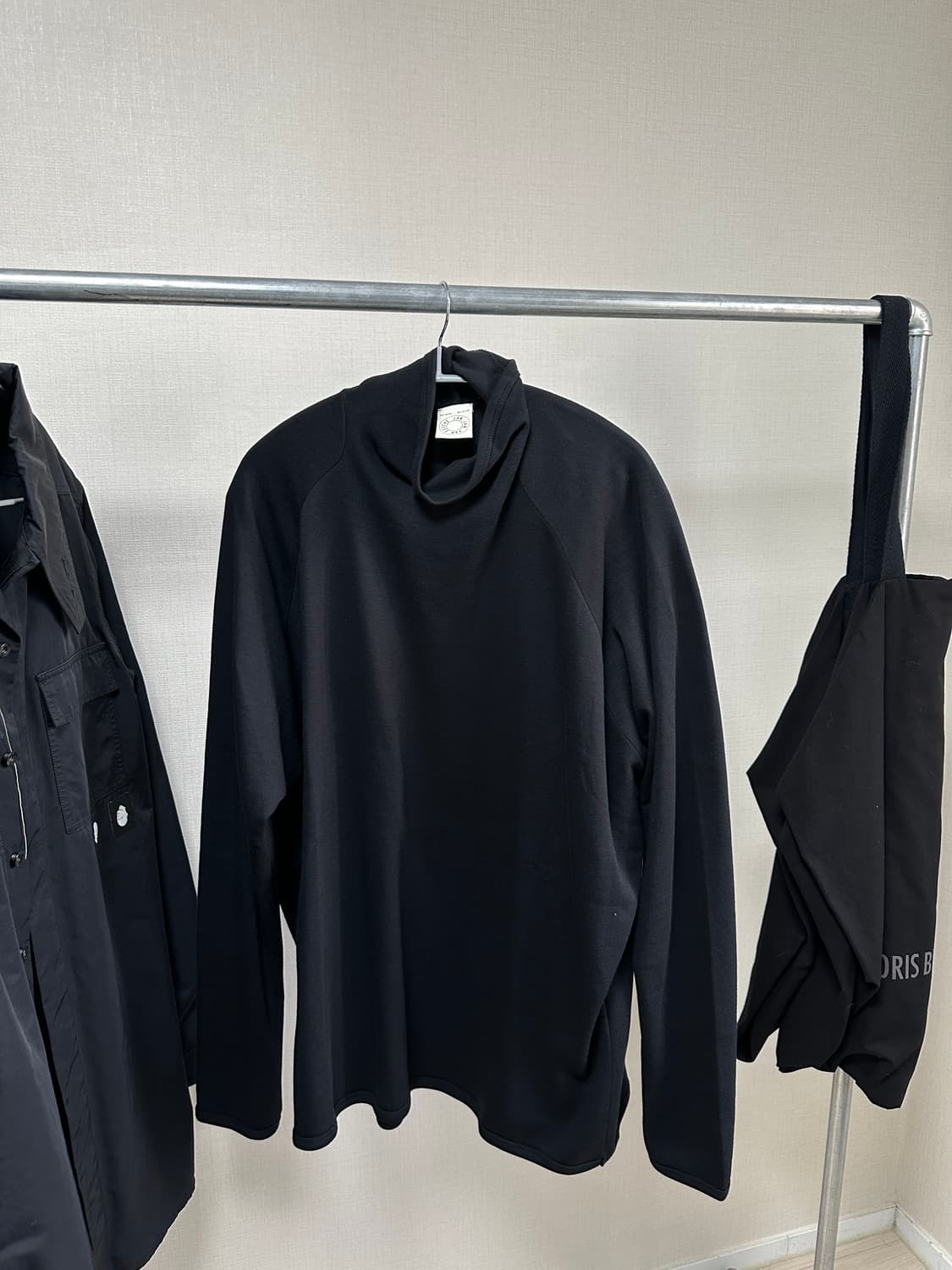 얀얀반아쉐 터틀넥 L사이즈 상품이미지1