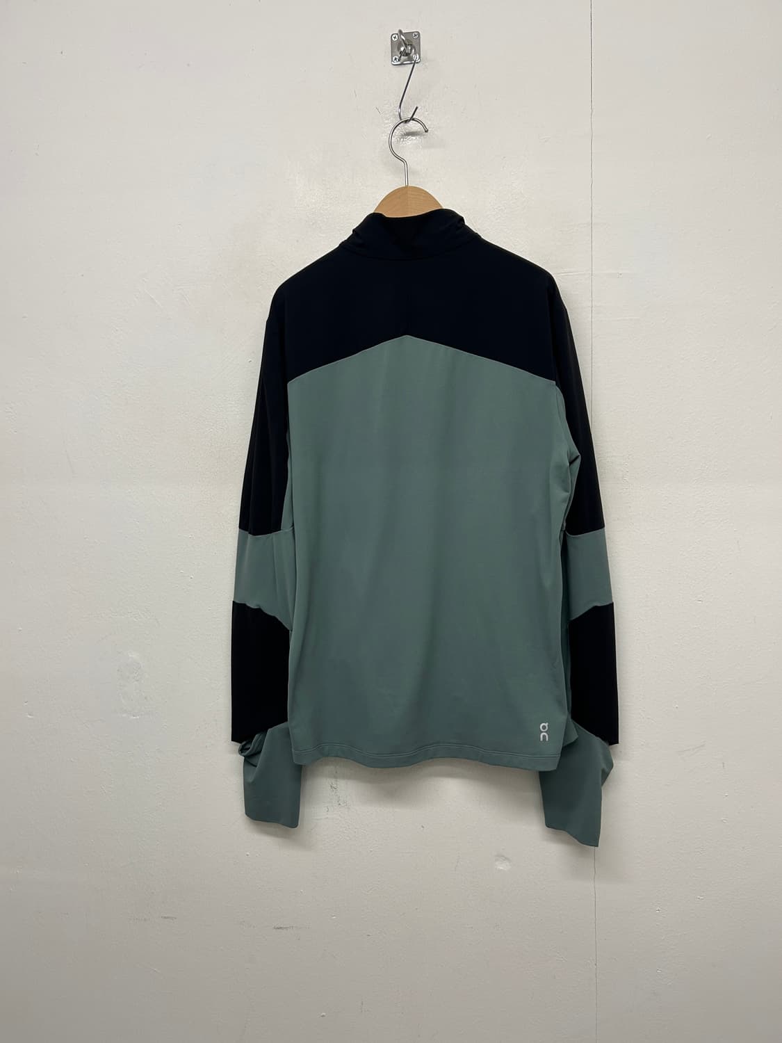 On Running 온러닝 트레일 반집업 롱슬리브 상품이미지6