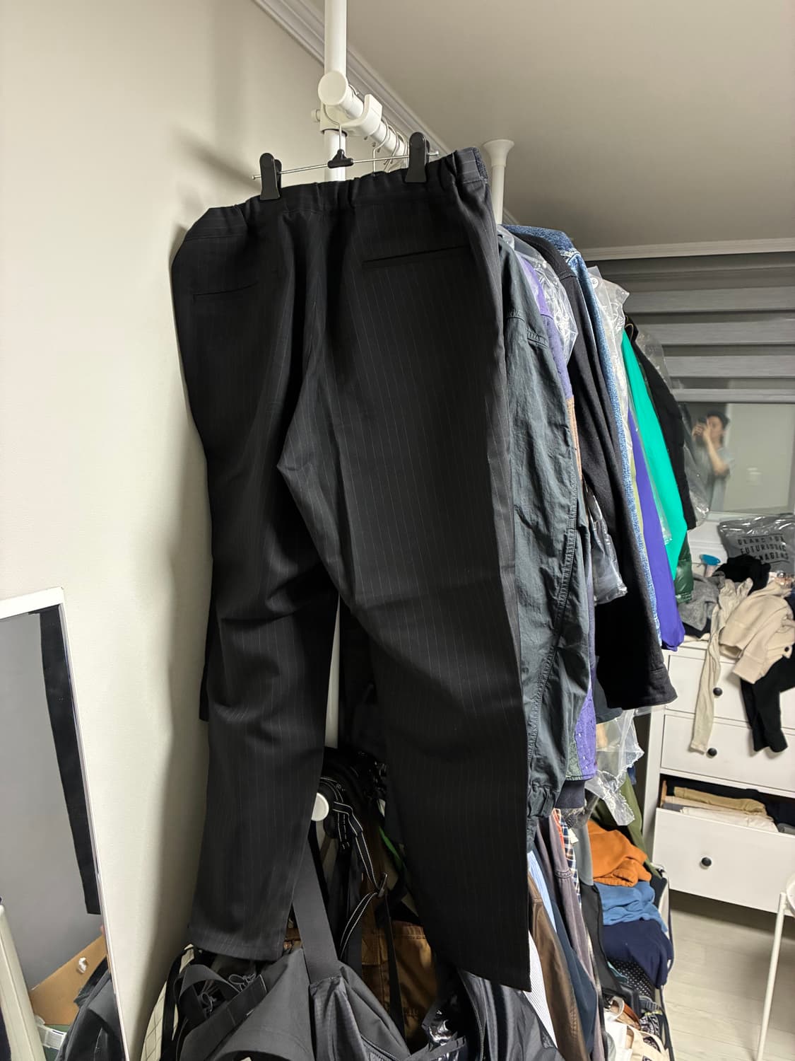 그라프페이퍼 울 쿡 팬츠 블랙 스트라이프  상품이미지2