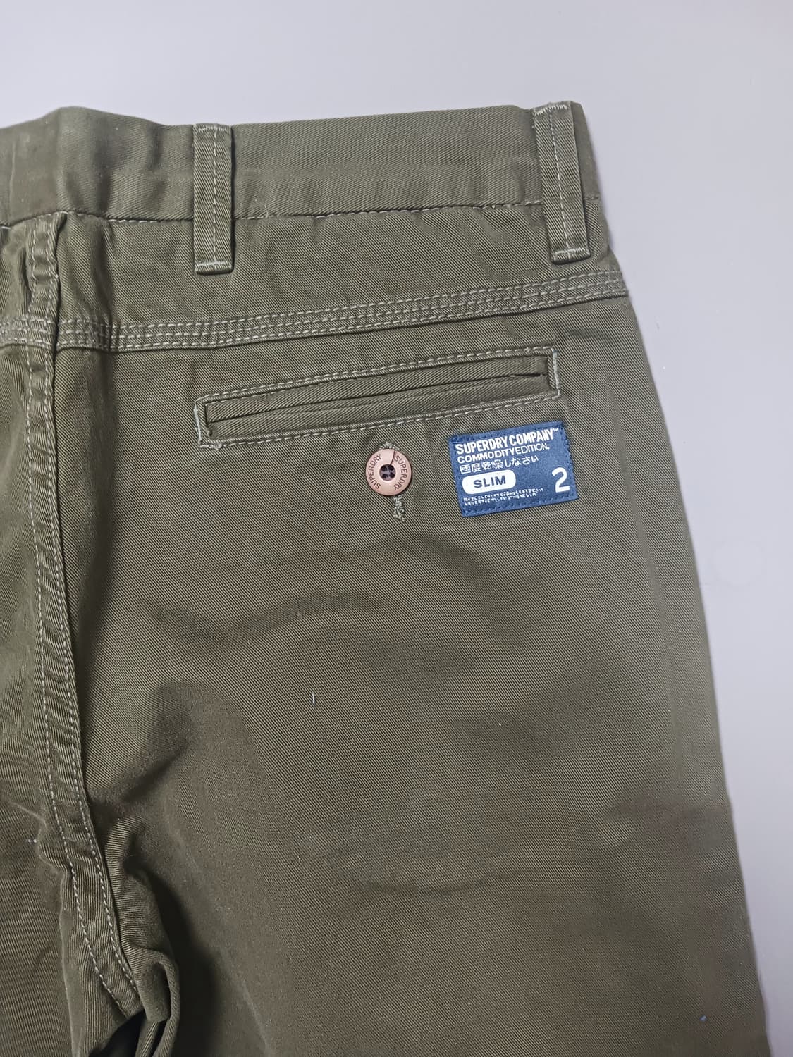 새제품 [31] 슈퍼드라이 슬림2핏 카키 치노 팬츠 상품이미지9