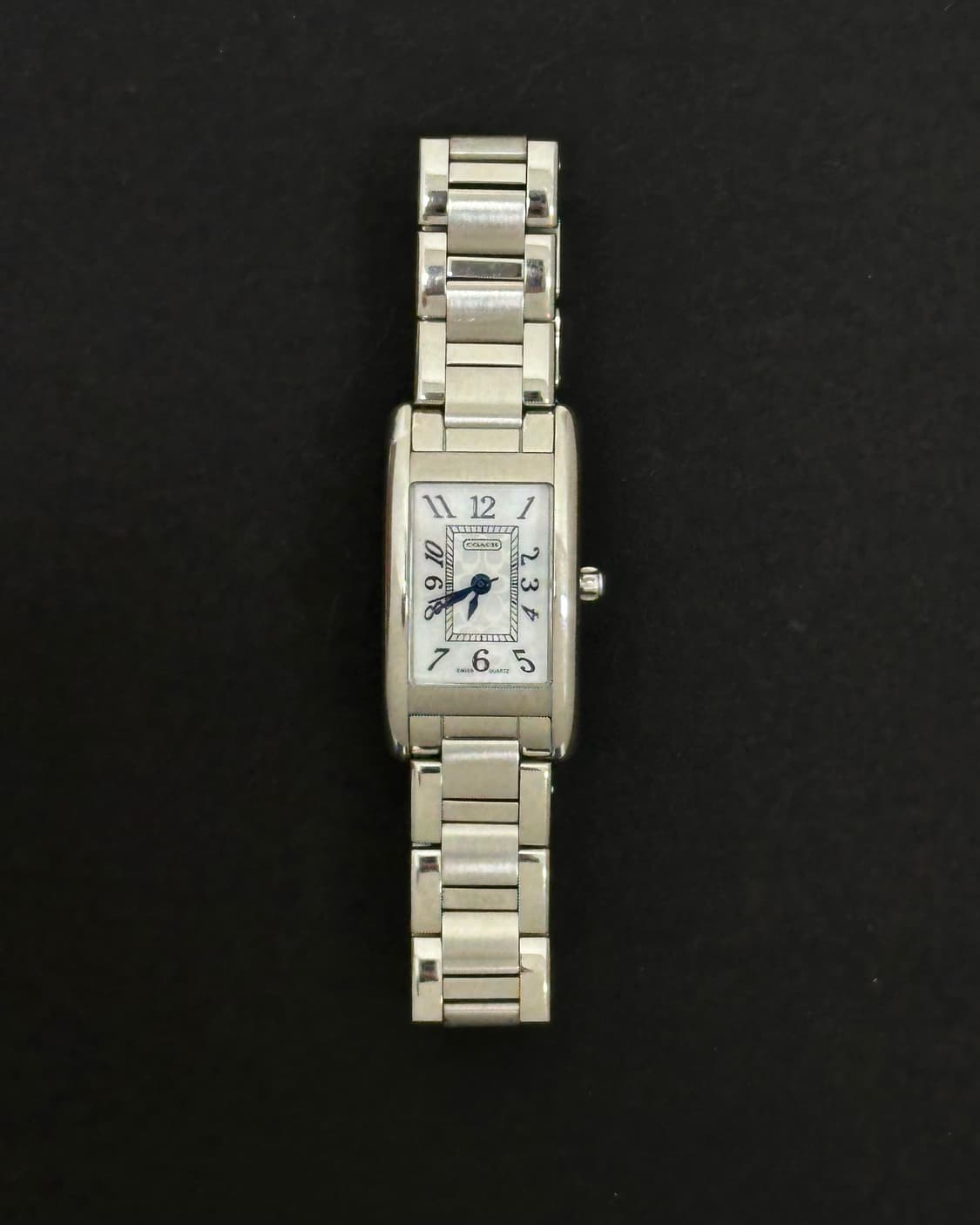 코치 자개 다이얼 렉탱귤러 쿼츠 시계 상품이미지2