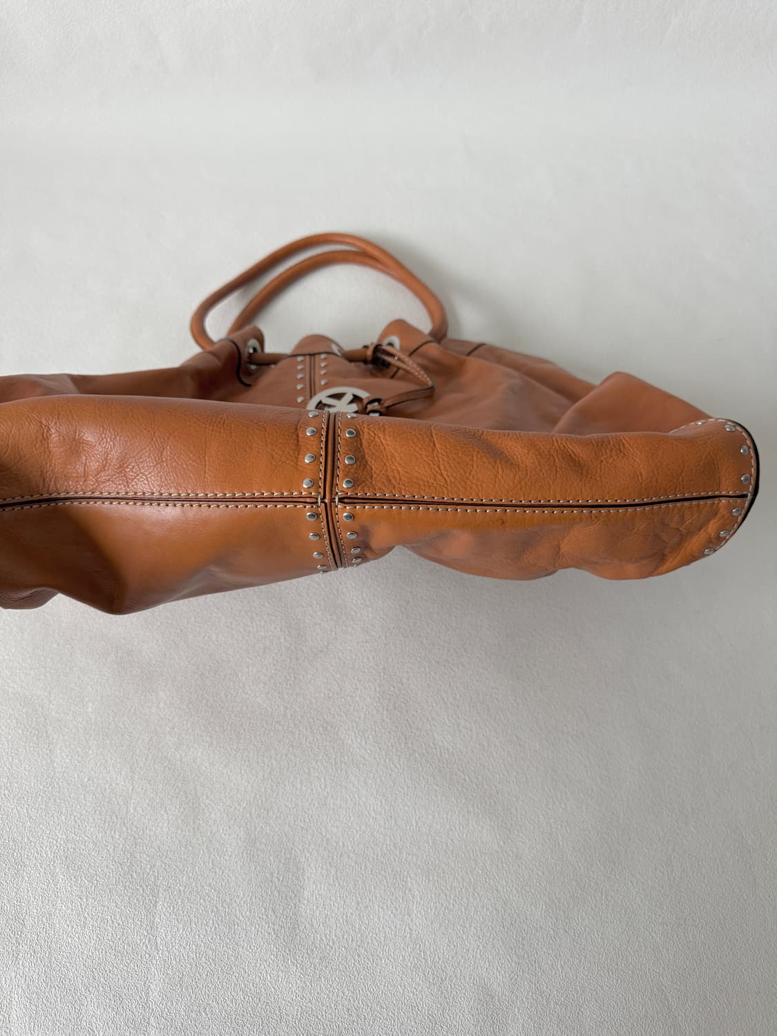 마이클코어스(MICHAEL KORS) 스터드 레더백 상품이미지6