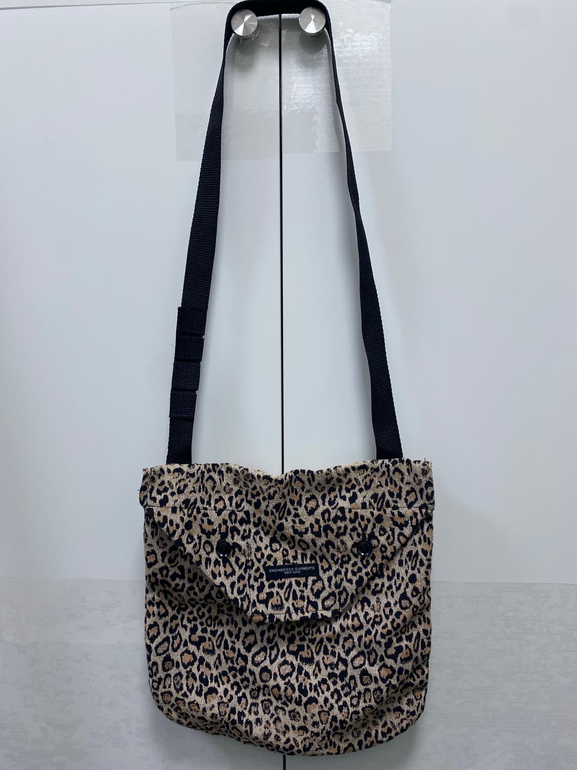 엔지니어드가먼츠 숄더백 레오파드 상품이미지1