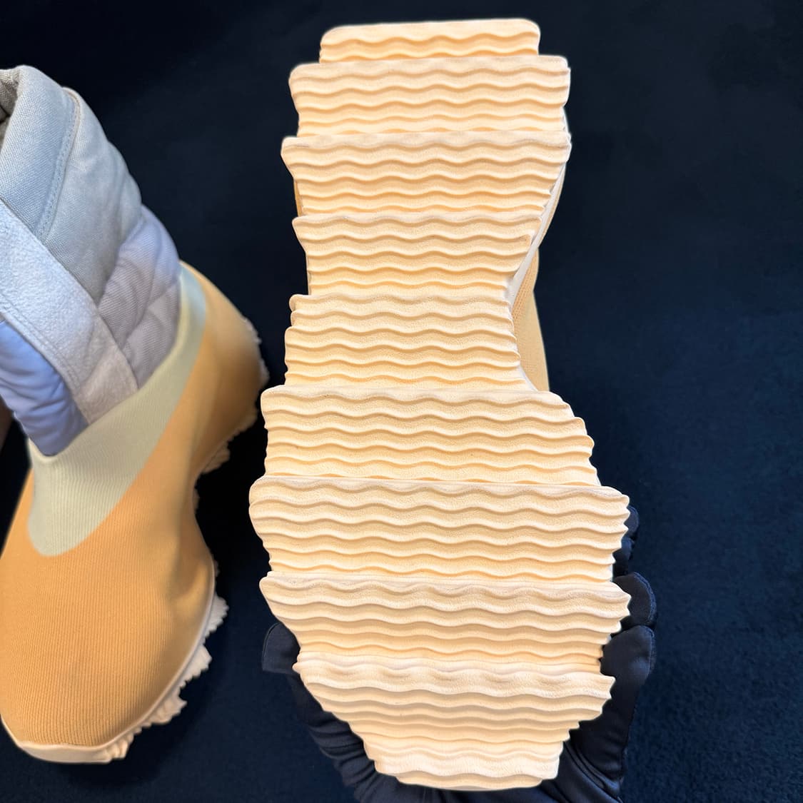 [270] 아디다스 이지 니트 러너 부츠 설퍼 / GY1824 상품이미지7