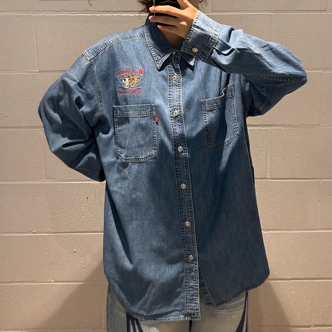 Levis Embroidered Denim Shirts 상품이미지2