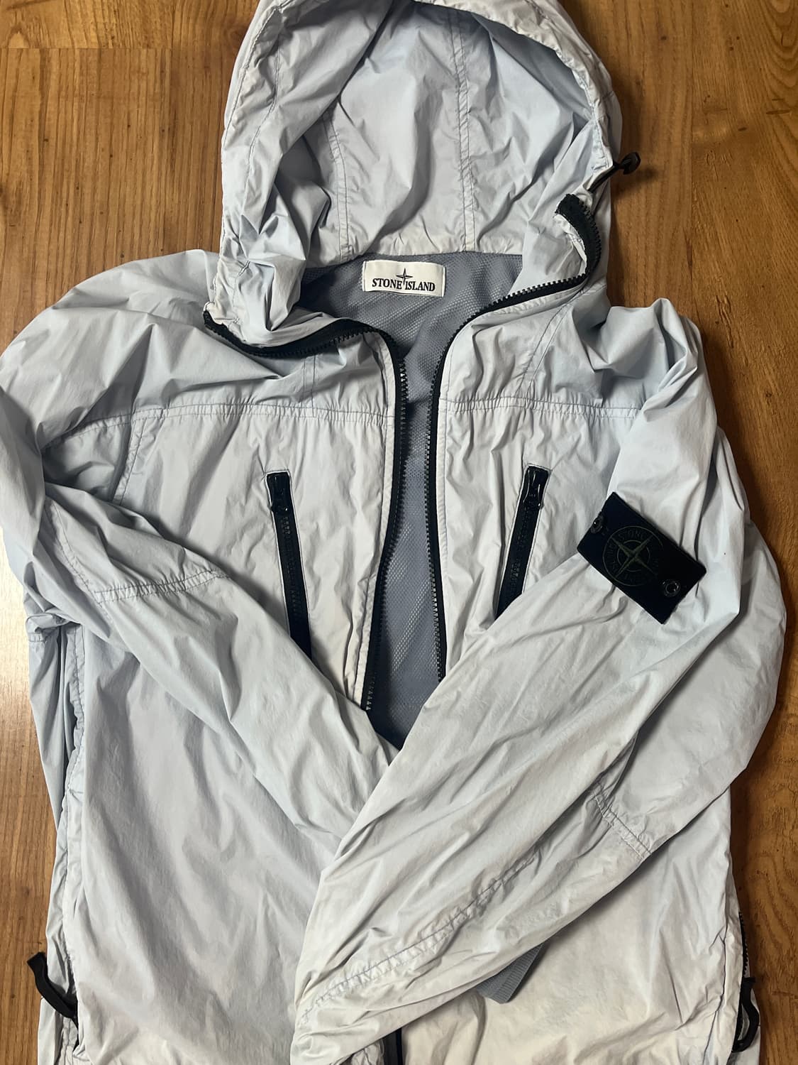 스톤아일랜드 바람막이 상품이미지1