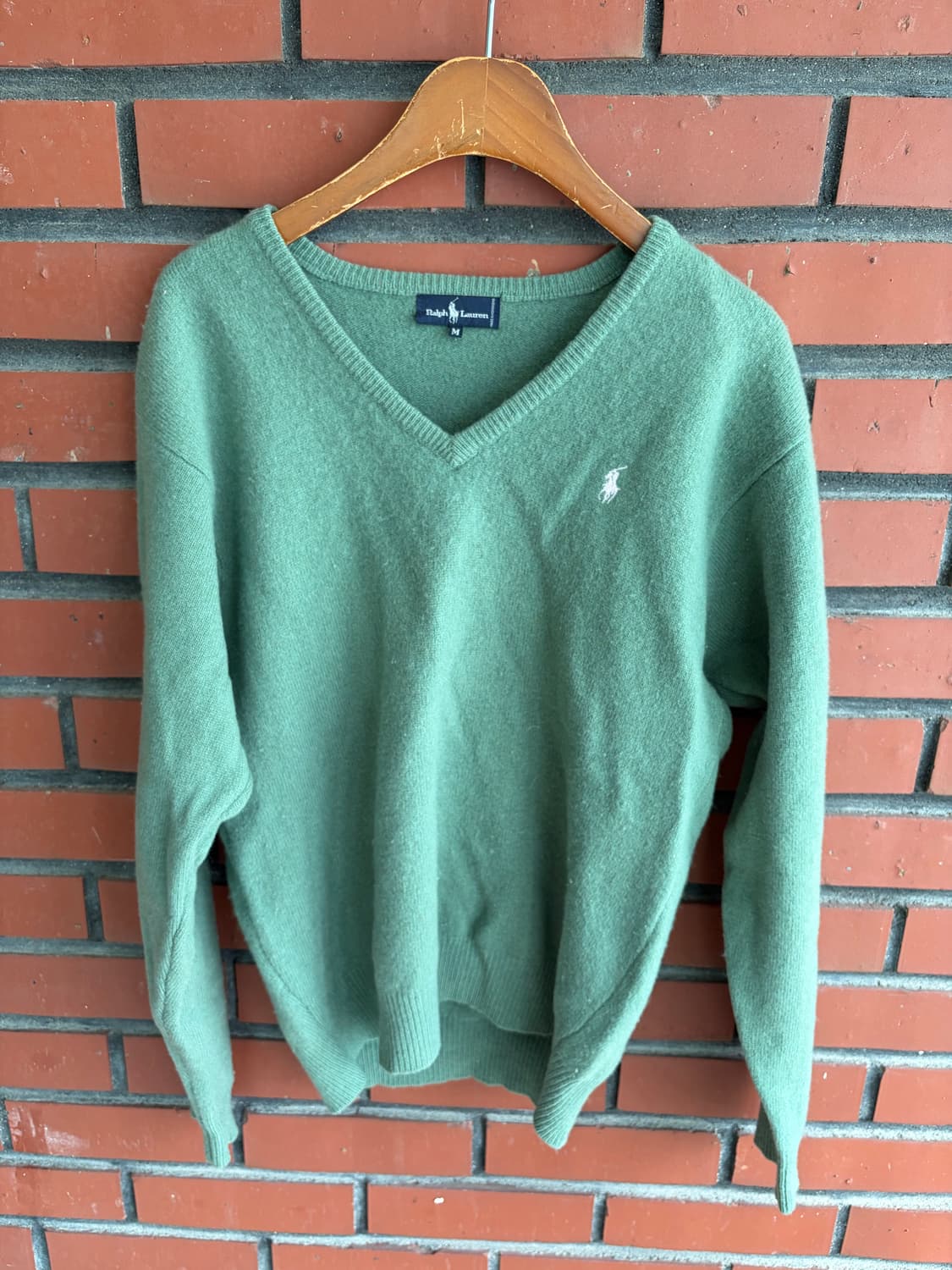 폴로니트 상품이미지1