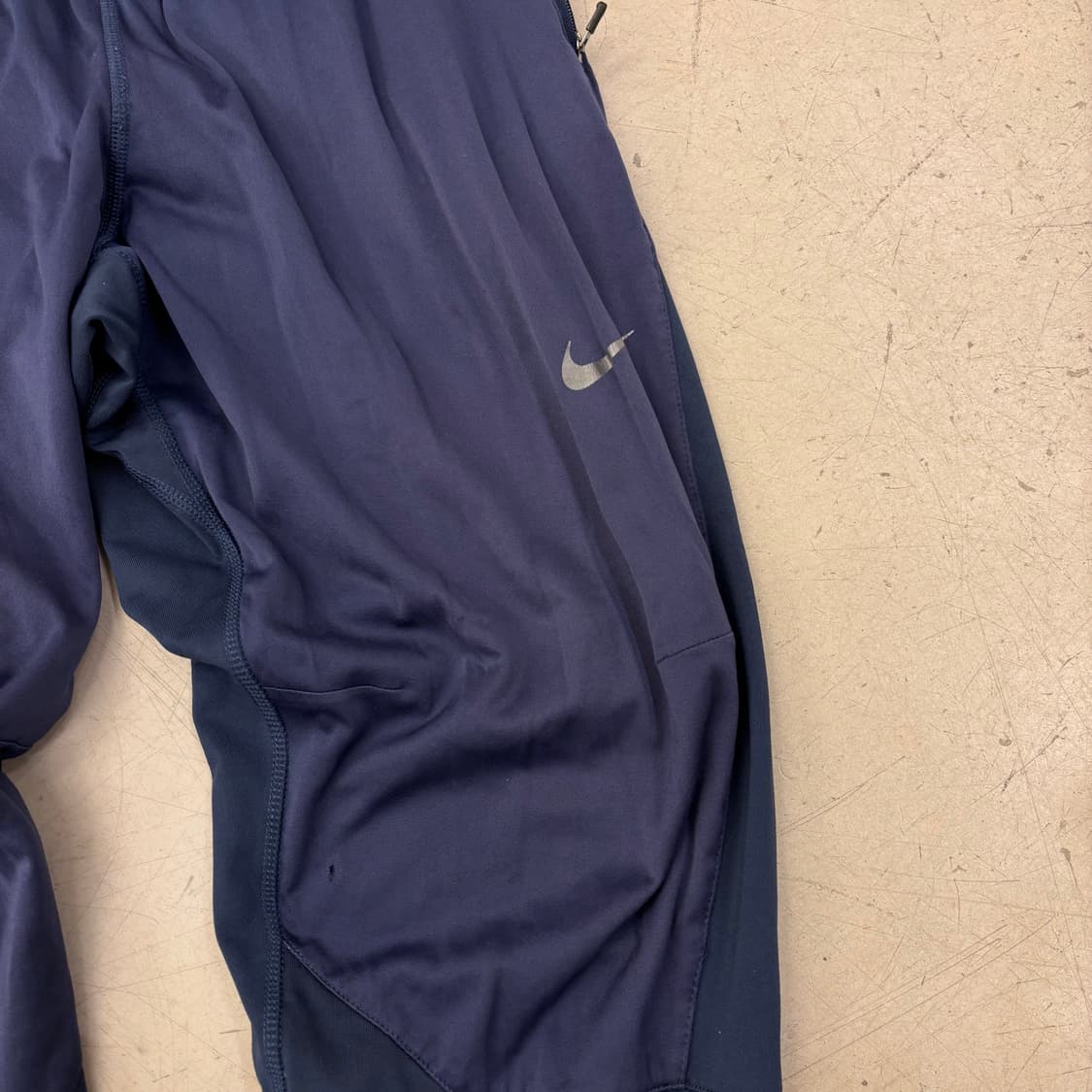 나이키 스우시 쉴드 네이비 조거 팬츠 상품이미지2
