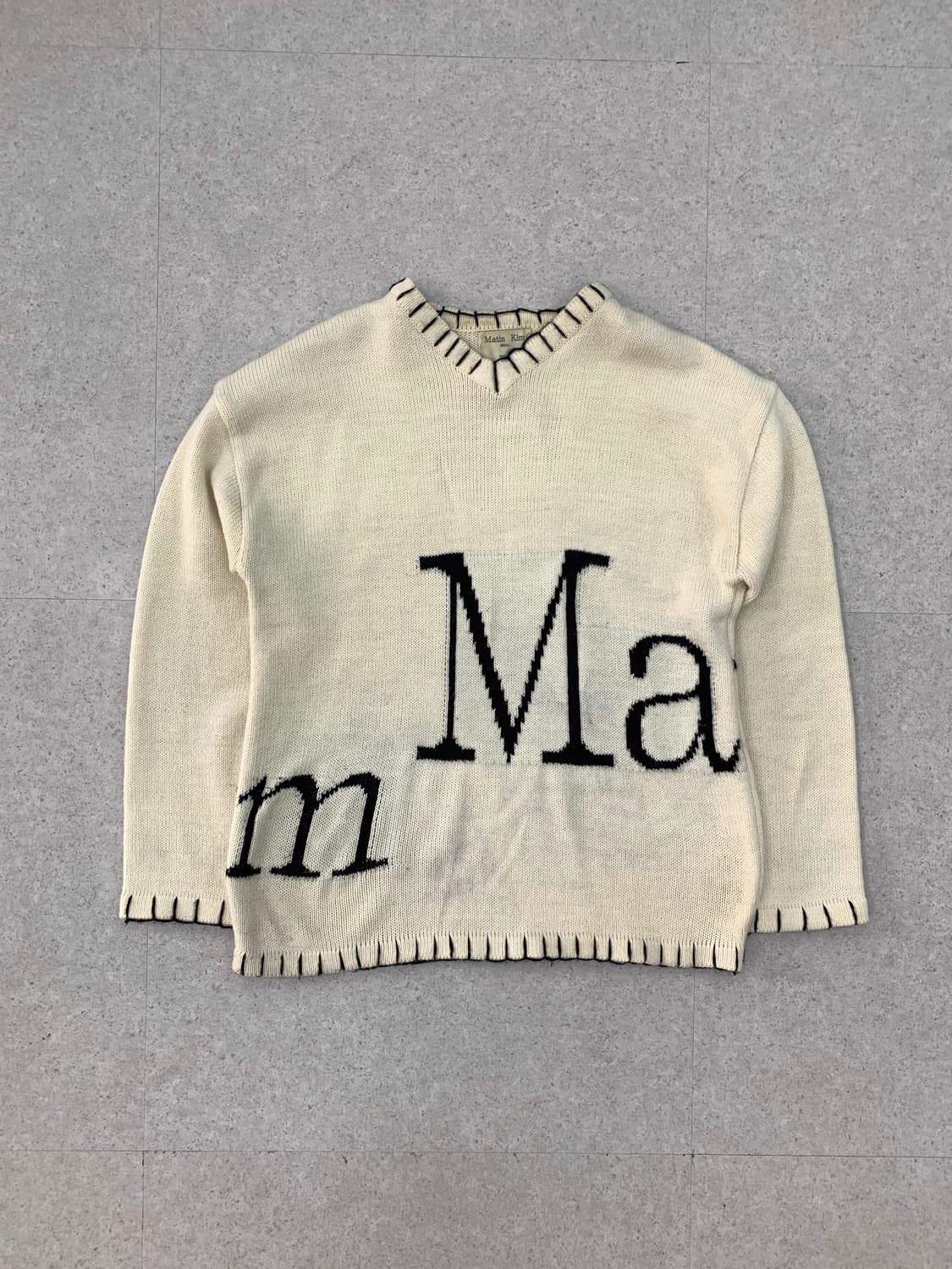 Matin Kim 마뗑킴 빅로고 스티치 니트 상품이미지1