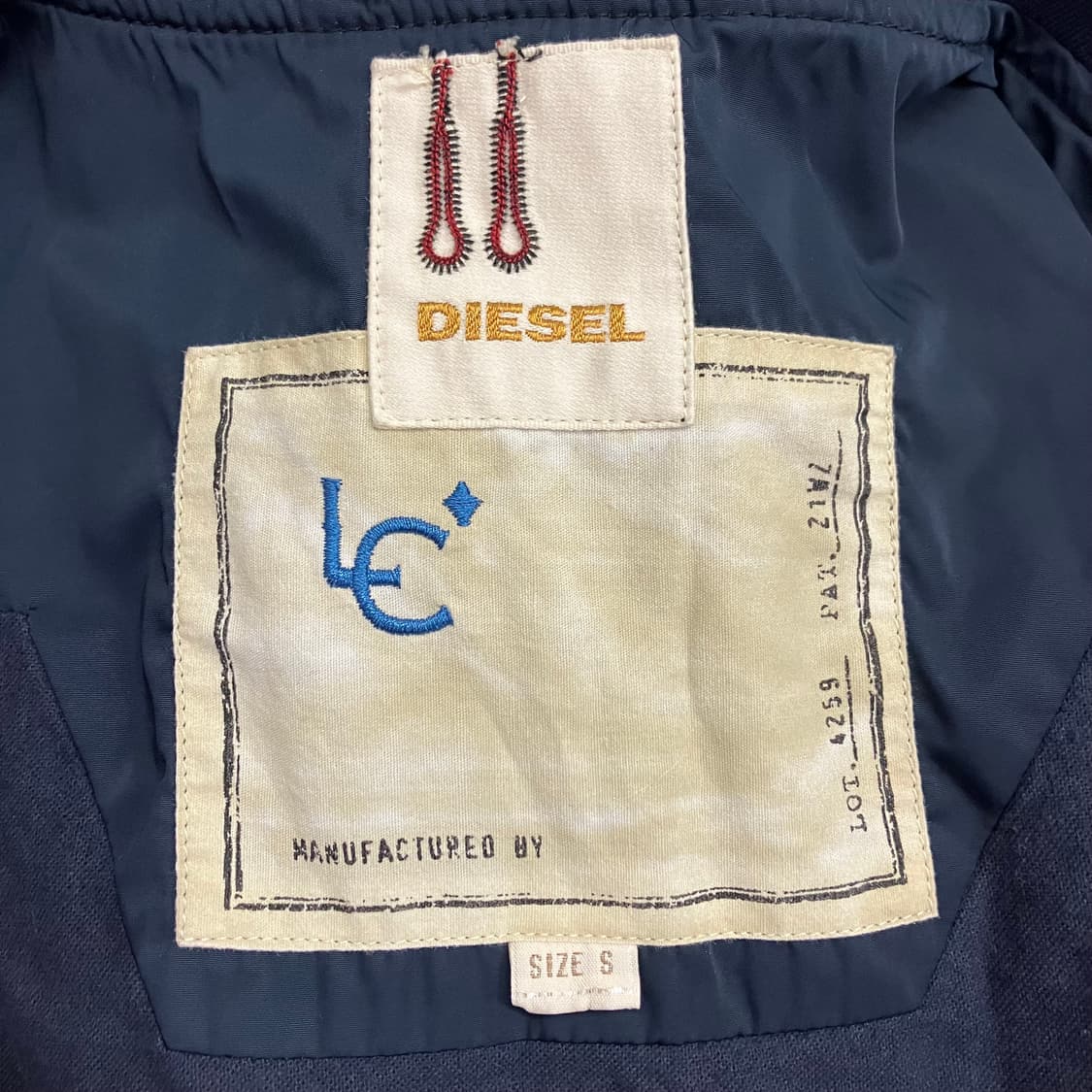 N290 디젤 사선 봄버 자켓 상품이미지3