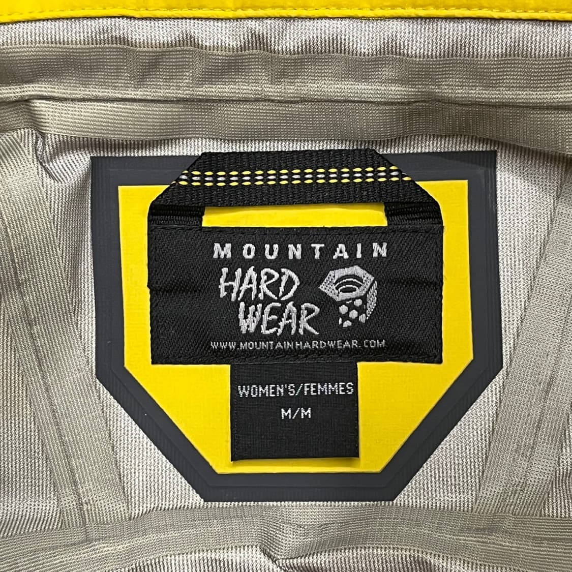 [정품/M] 마운틴하드웨어 노란색 후드 바람막이 자켓 b17 상품이미지7
