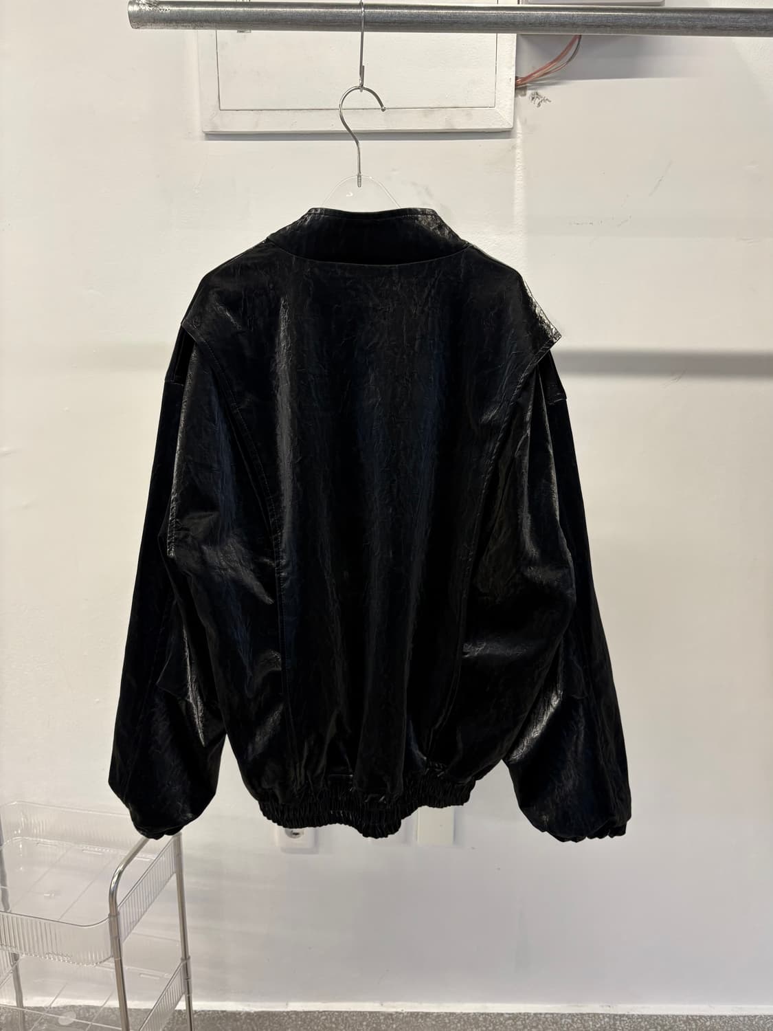 Bluewater glossy zip up jacket 상품이미지4