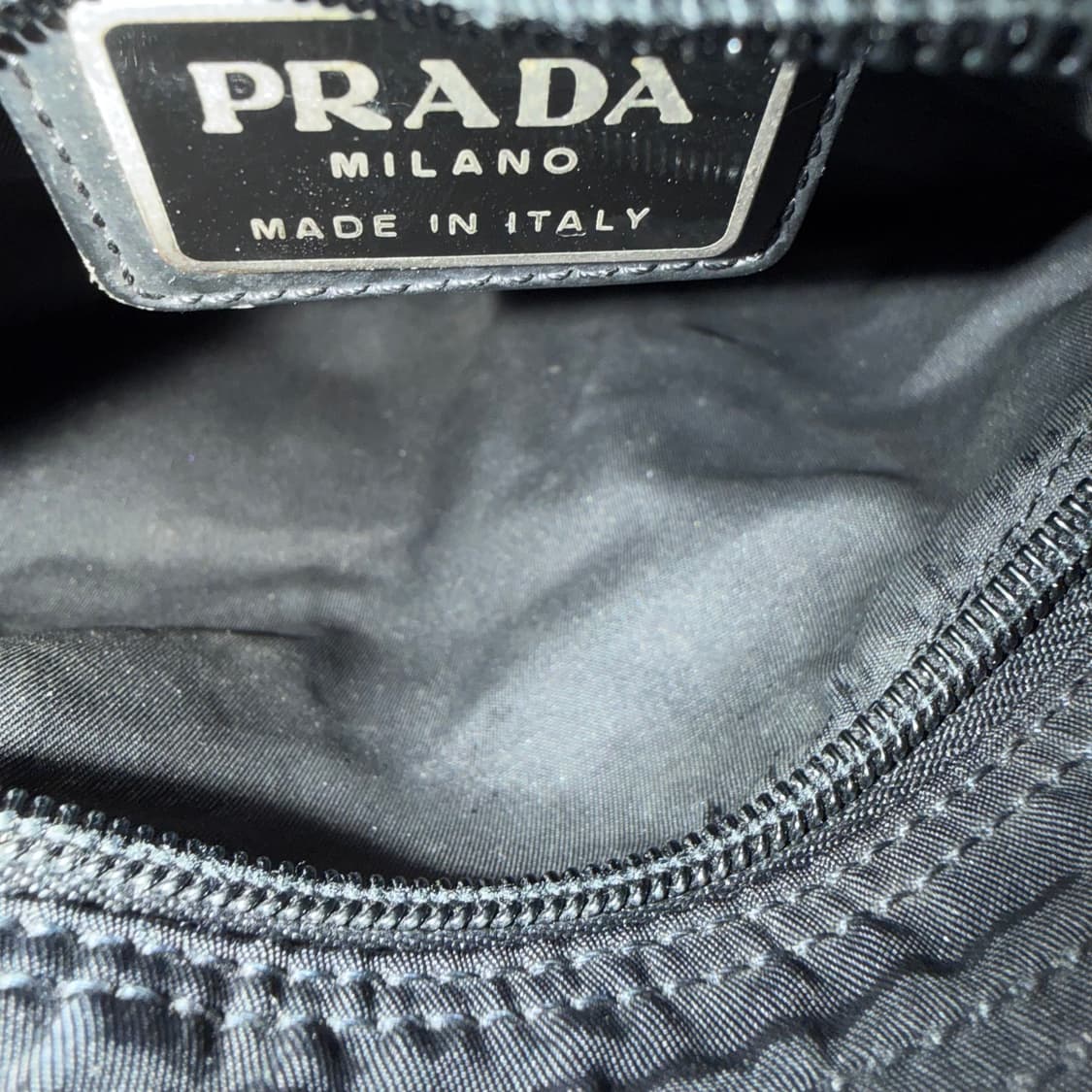 프라다 포코노 나일론 미니 크로스백  상품이미지7