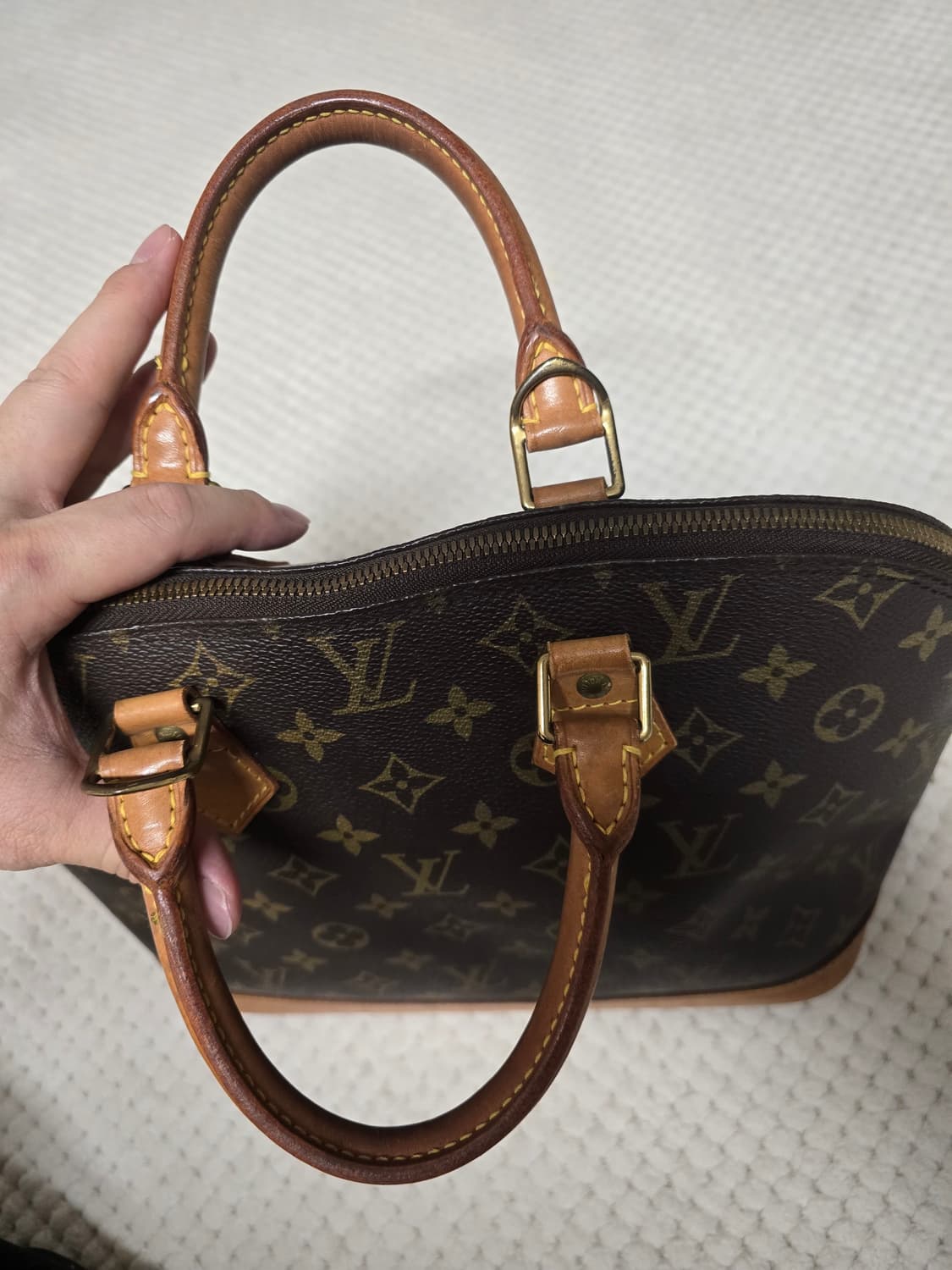 루이비통 알마 MM 모노그램 정품 / 최저가 / 데일리 급처 상품이미지3