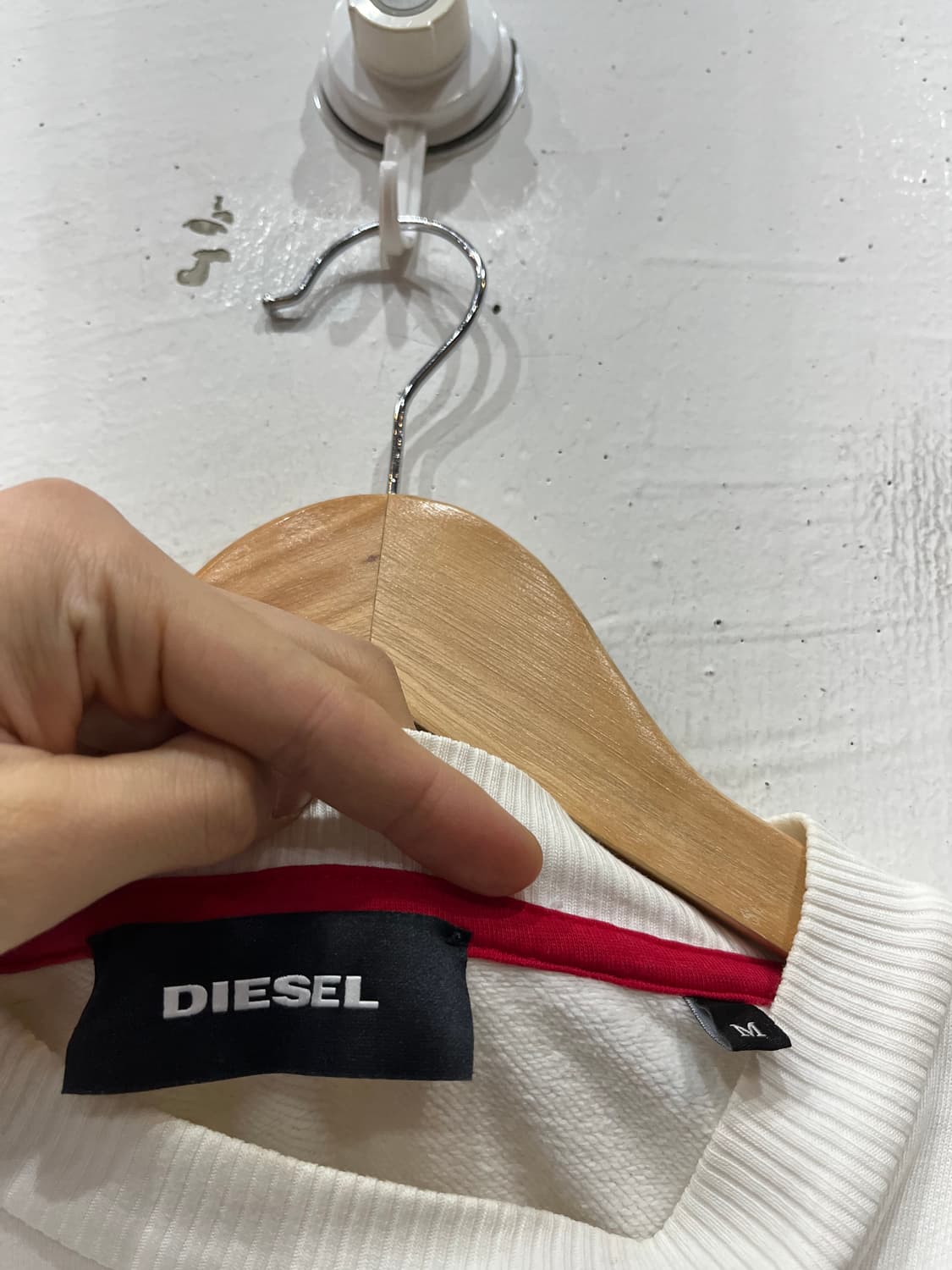 DIESEL 디젤 로고 맨투맨 스웻셔츠  상품이미지4