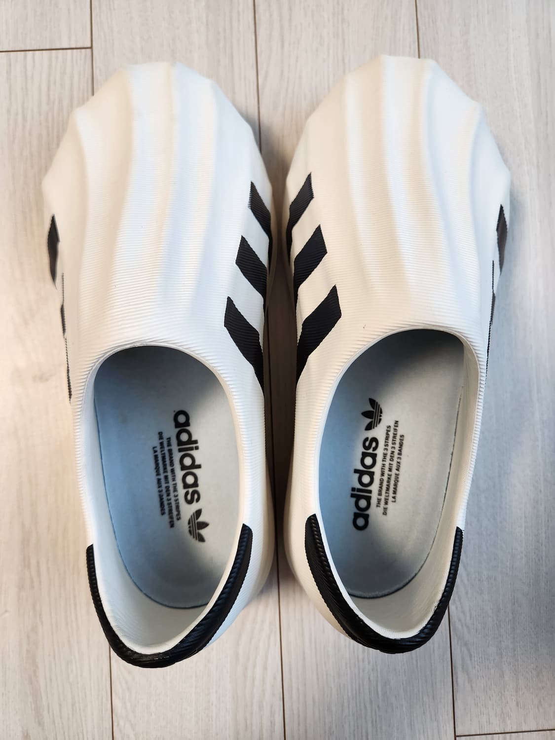 아디다스 아디폼 슈퍼스타 코어 화이트 사이즈250 상품이미지4