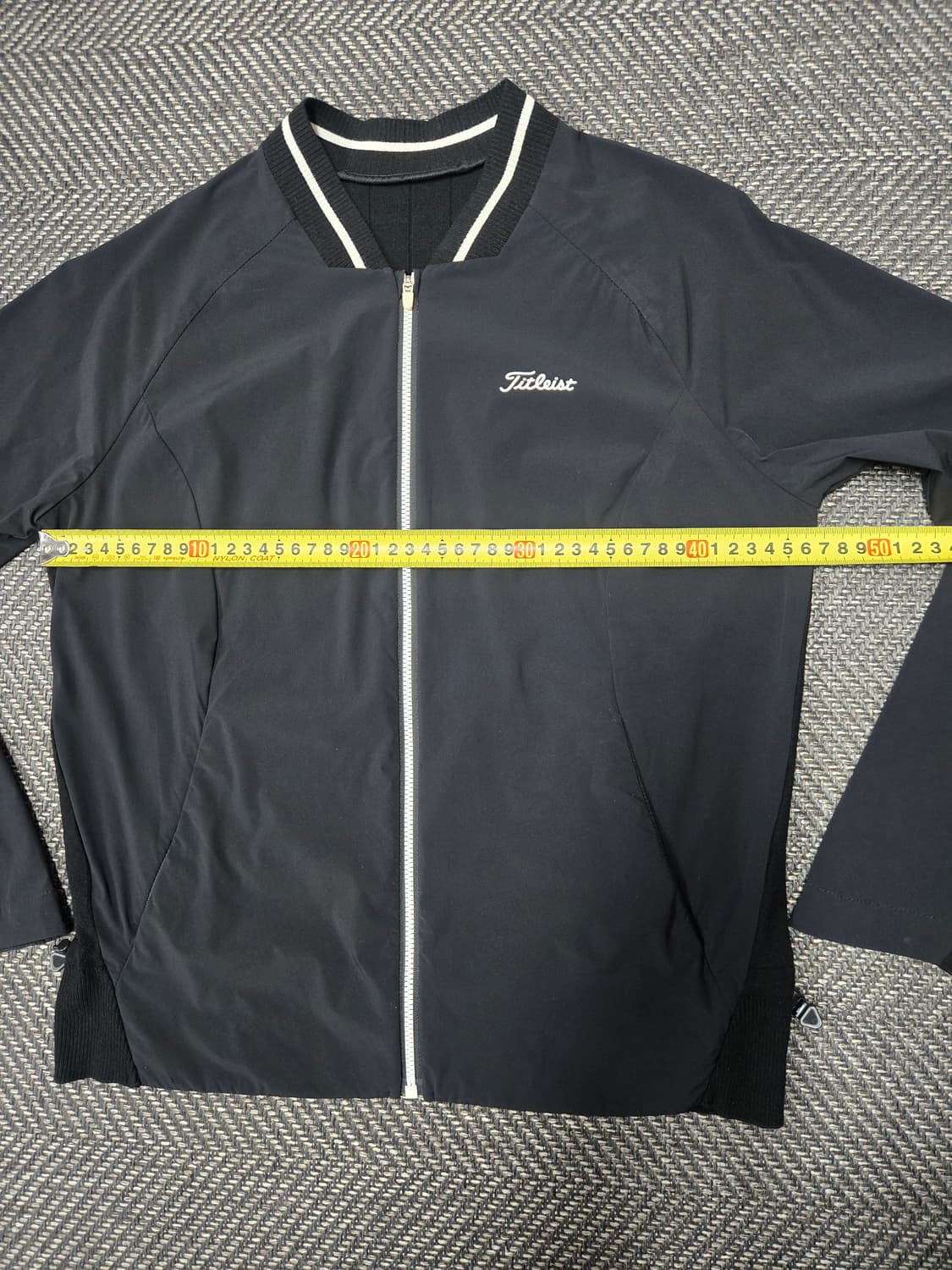 타이틀리스트 니트 블랙 봄버 자켓 상품이미지9