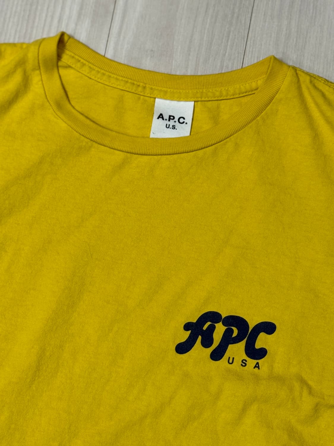 A.P.C 노란색 티셔츠 L 상품이미지2