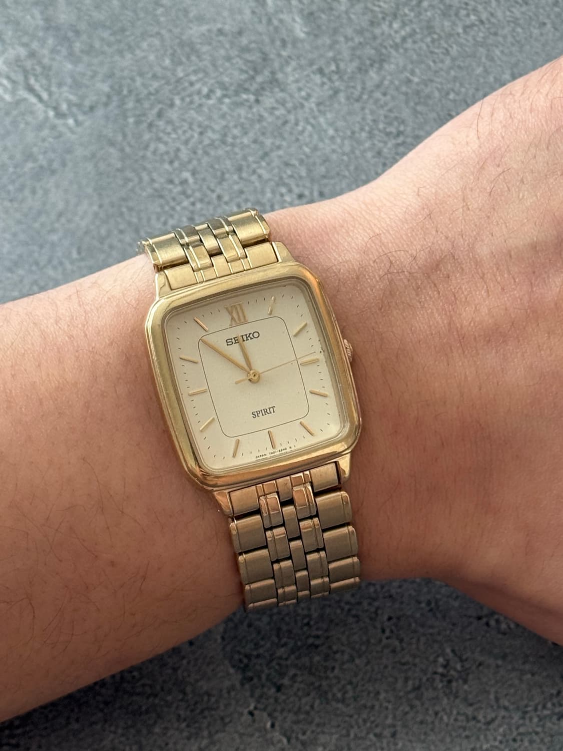 세이코 Seiko SPRIT 골드 쿼츠 클래식 탱크 상품이미지5