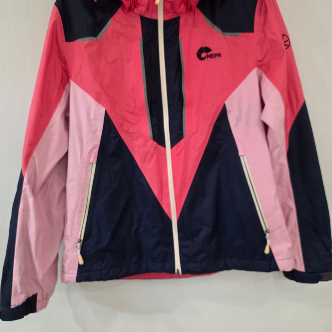 네파 여성 바람막이 자켓 100 (핑크/네이비) 상품이미지4