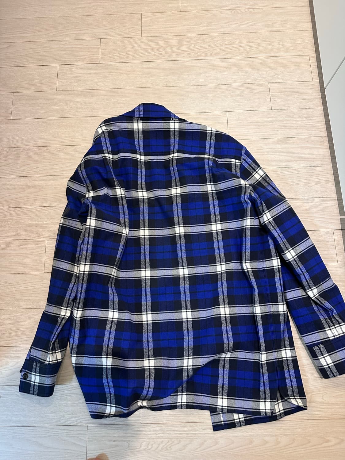아크네 플란넬 블루 셔츠(김선호셔츠) 상품이미지3