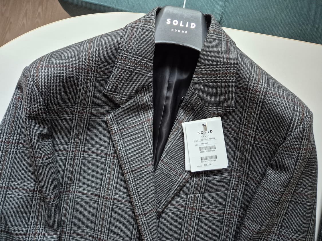 네고 가능] 솔리드옴므 체크 셋업 수트(블레이저 48, 슬랙스 46) 상품이미지5