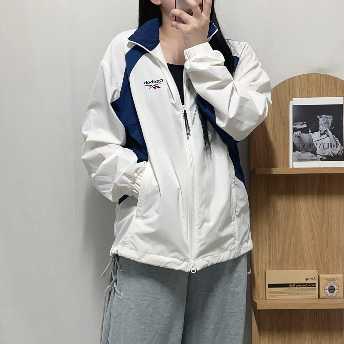 [정품] 리복 화이트 네이비 오버핏 투웨이 바막 [ M ] 상품이미지2