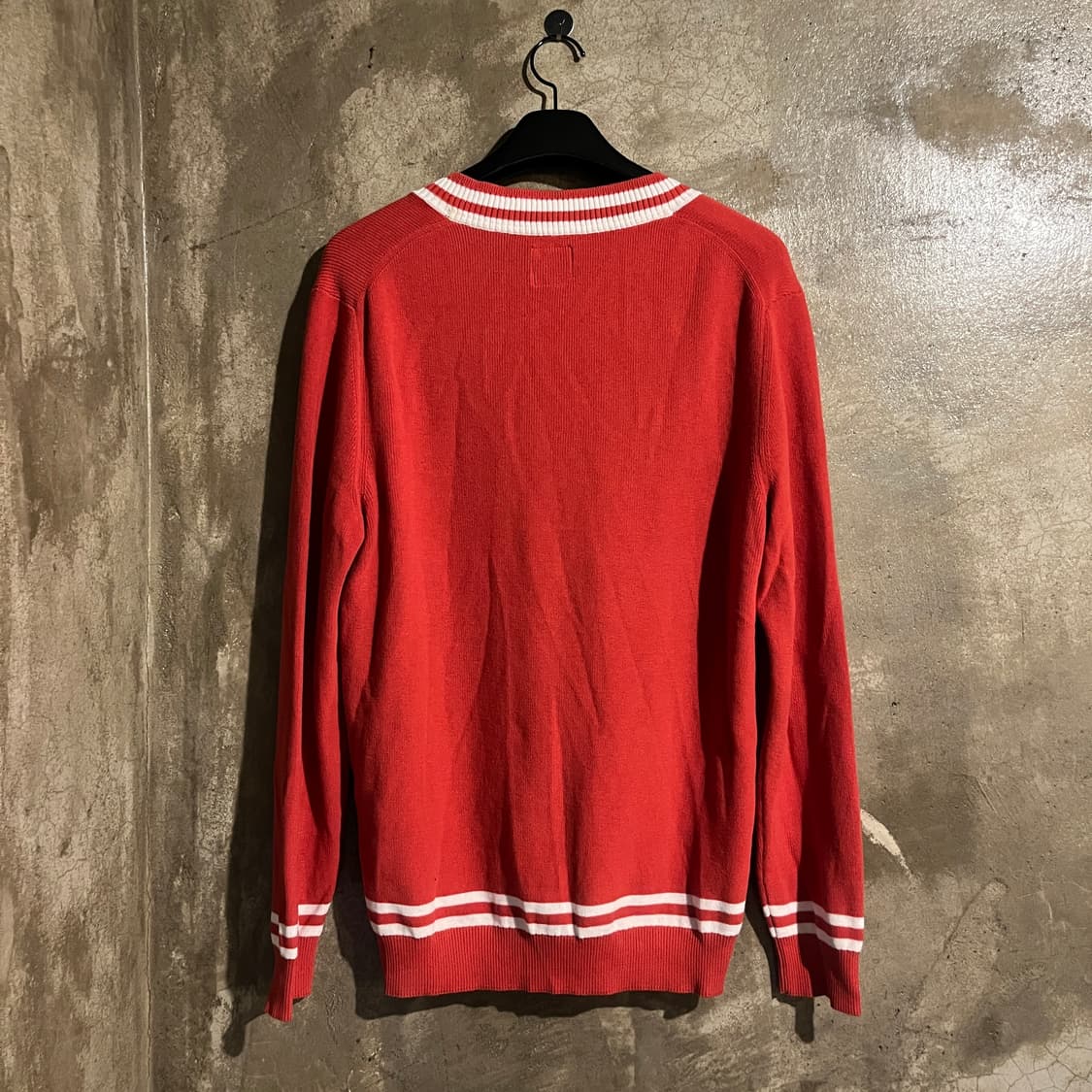 헤지스 브이넥 니트 상품이미지4