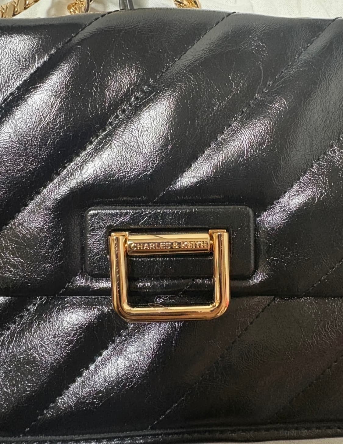 [찰스앤키스] 퀄팅 체인 스트랩 백 숄더 크로스가방 블랙색상 팝니다 상품이미지5