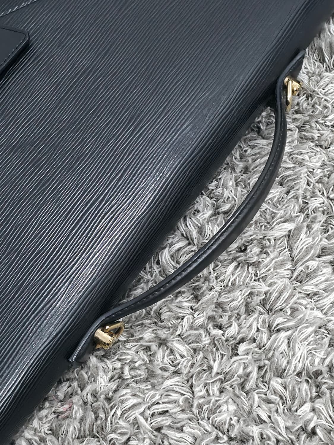 루이비통 에삐 에피 레더 세르비엣 콘세이에 서류가방 브리프케이스 상품이미지8