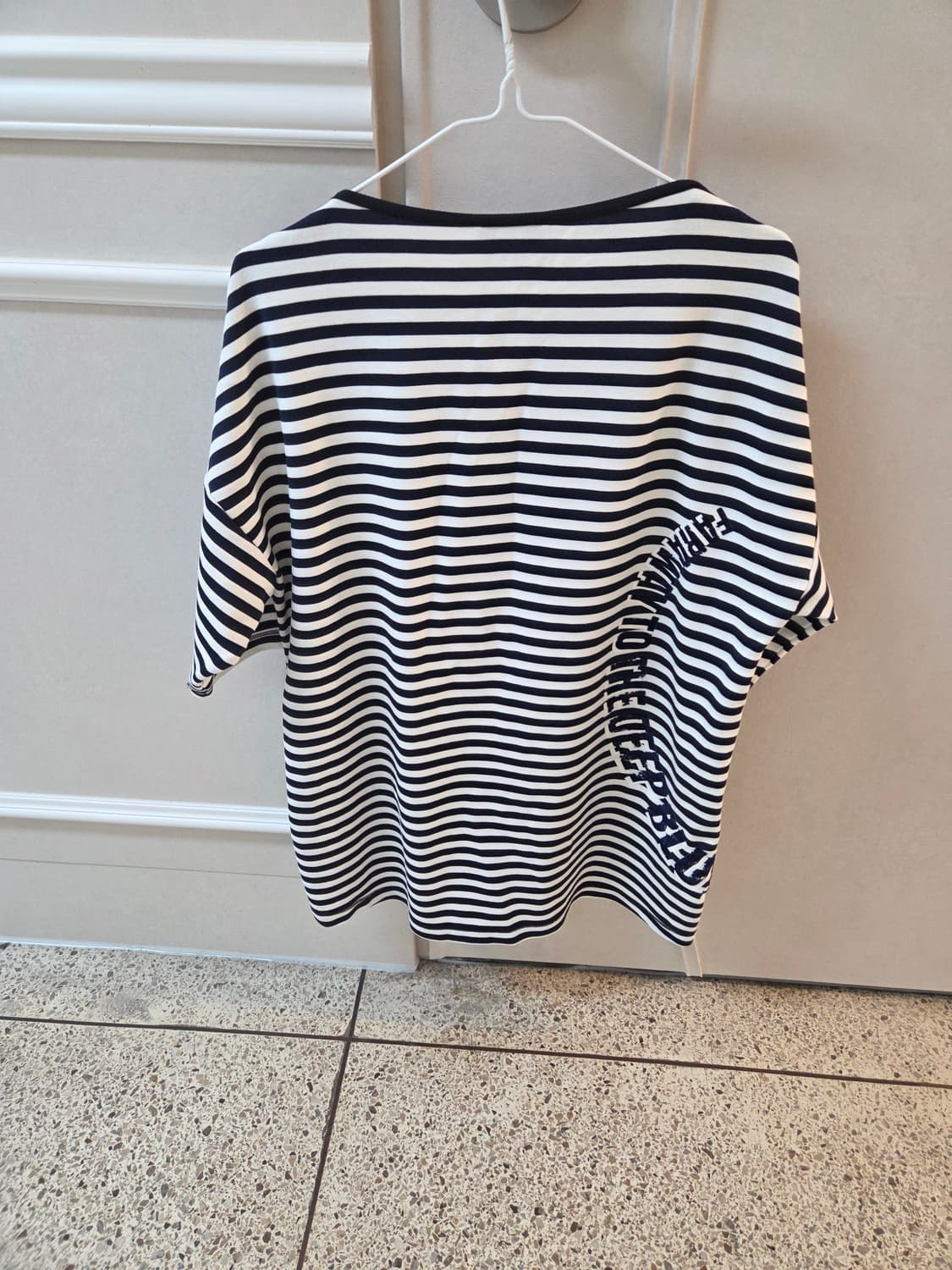 송지오옴모 오버핏 반팔 46 상품이미지2