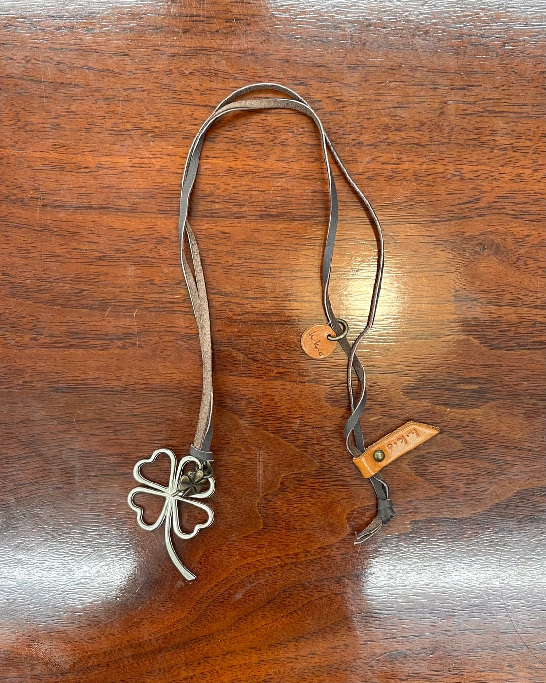 빈티지 클로버 팬던트 레더 스트랩 목걸이 상품이미지1