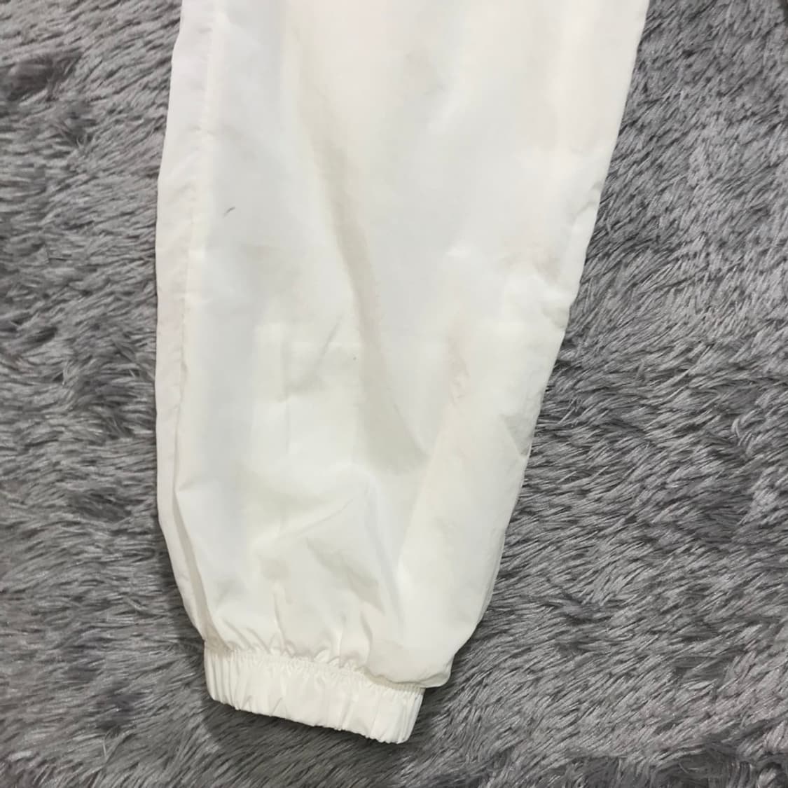 [[여성 S, A급] 나이키(NIKE) 에센셜 미드라이즈 우븐팬츠p136 상품이미지5