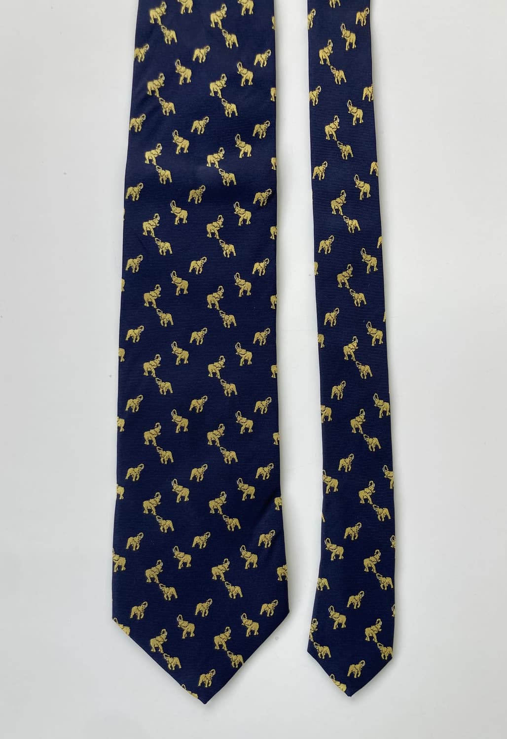 헌팅월드 넥타이 상품이미지1