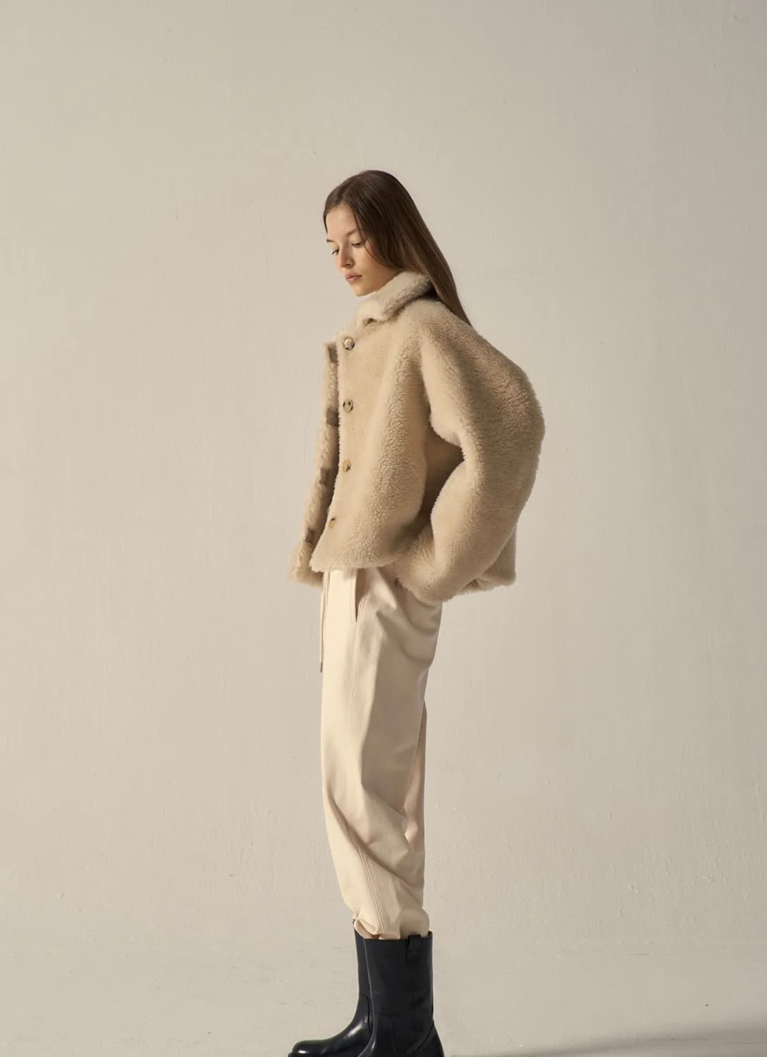 파사드패턴 램스울 숏 자켓 크림색 S사이즈 상품이미지6