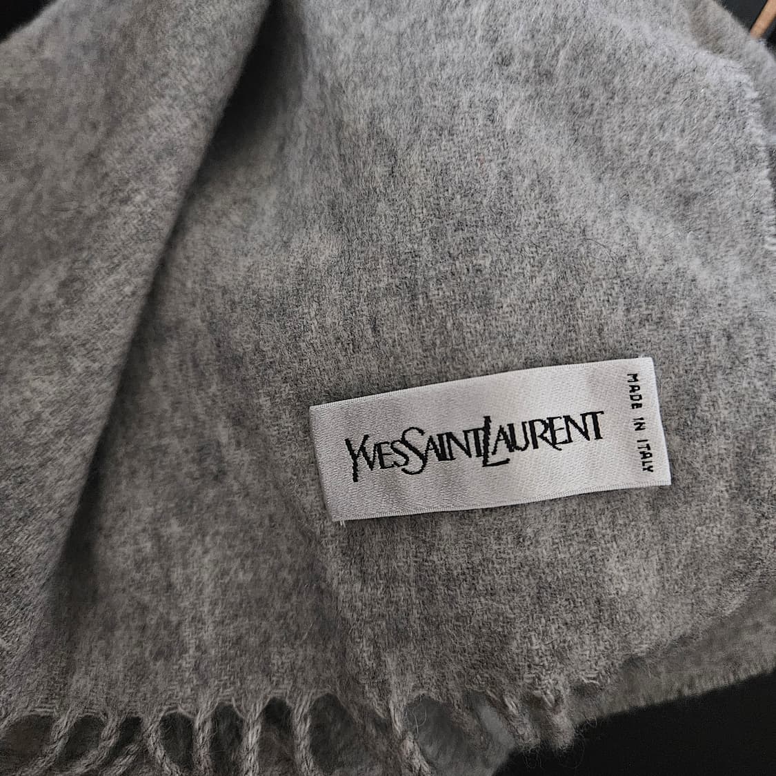 YSL 생로랑 머플러 상품이미지3