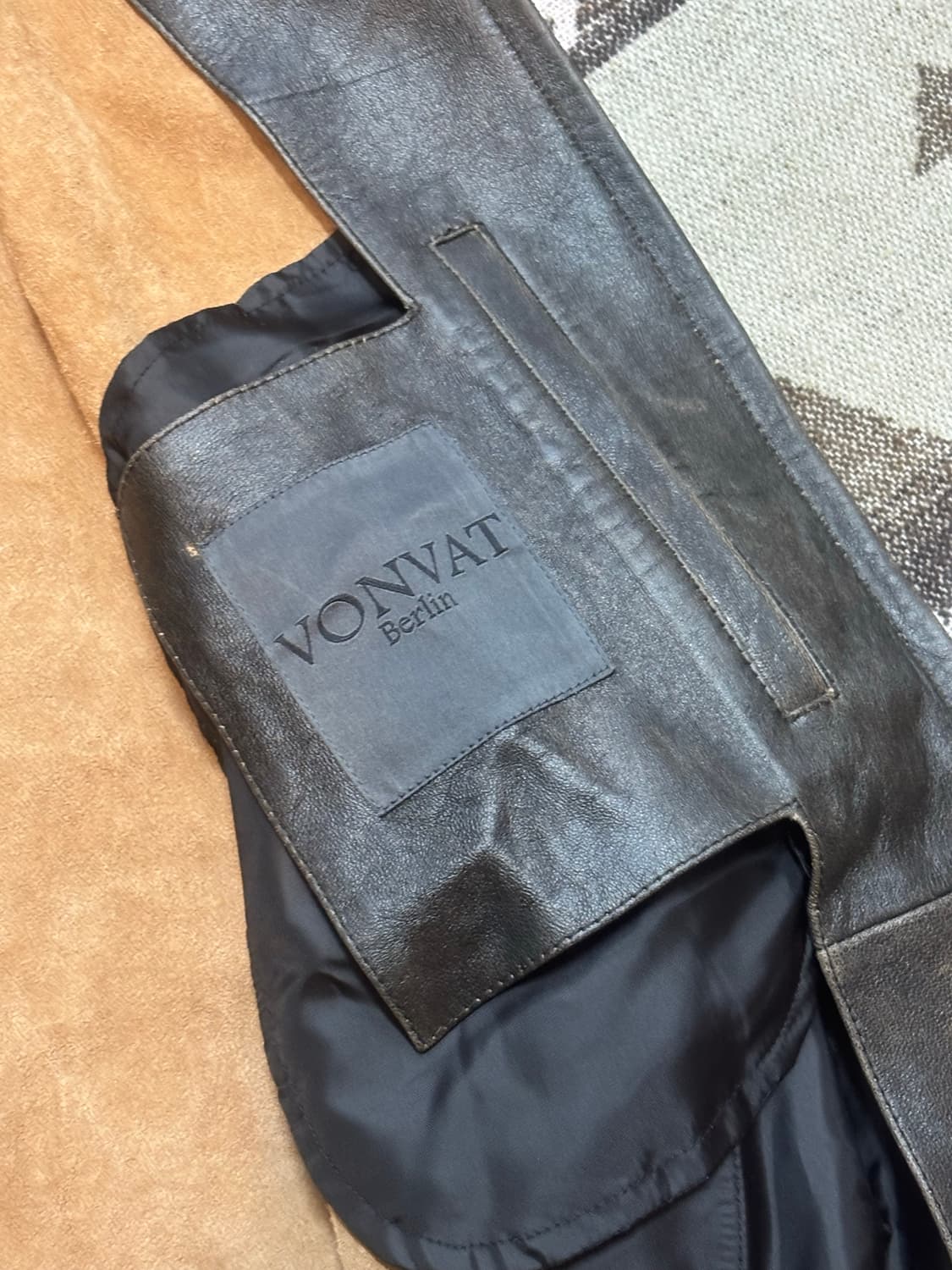 본바트(vonvat)가죽 조끼 상품이미지5