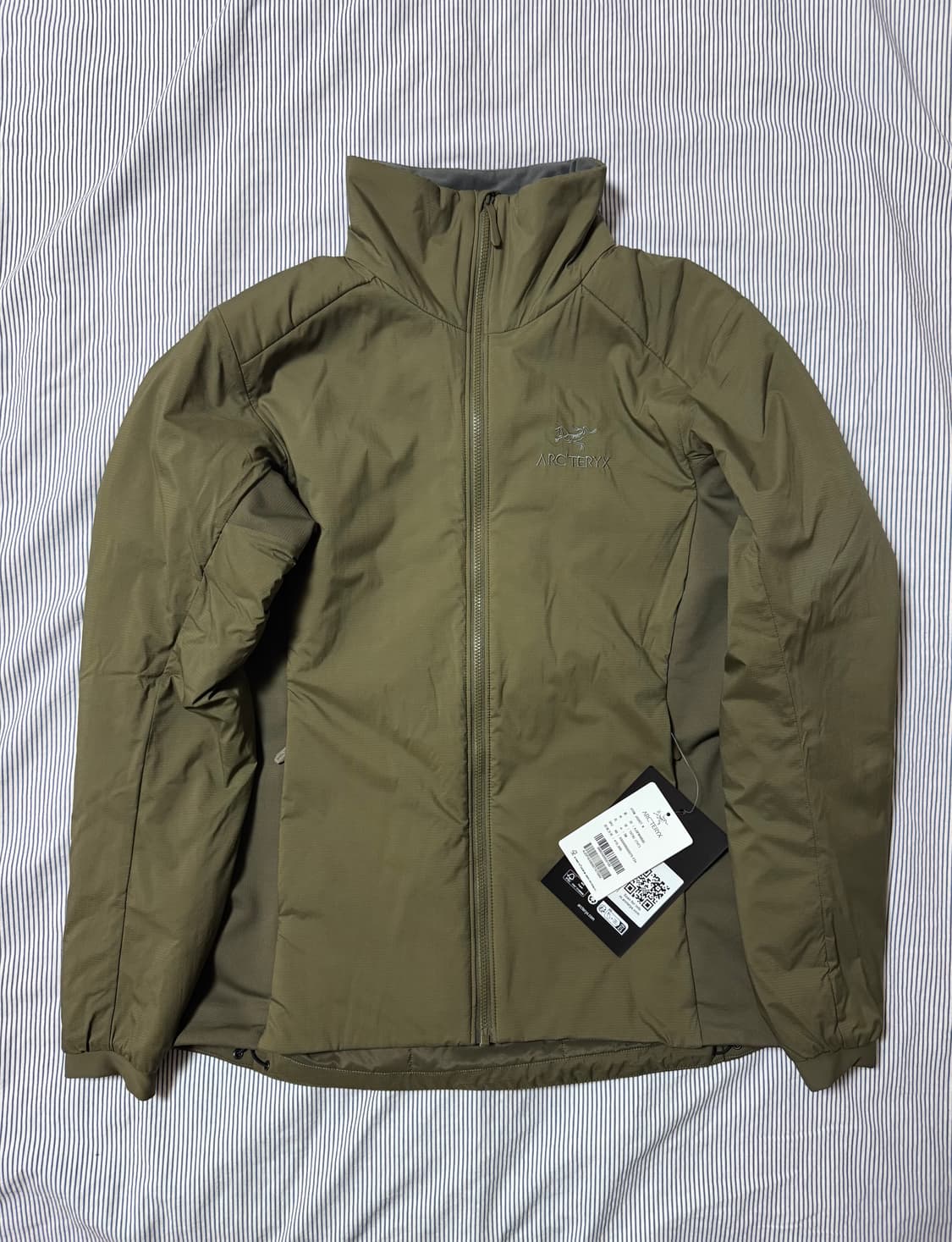 W 아크테릭스 아톰 자켓 타츠 24fw 상품이미지5