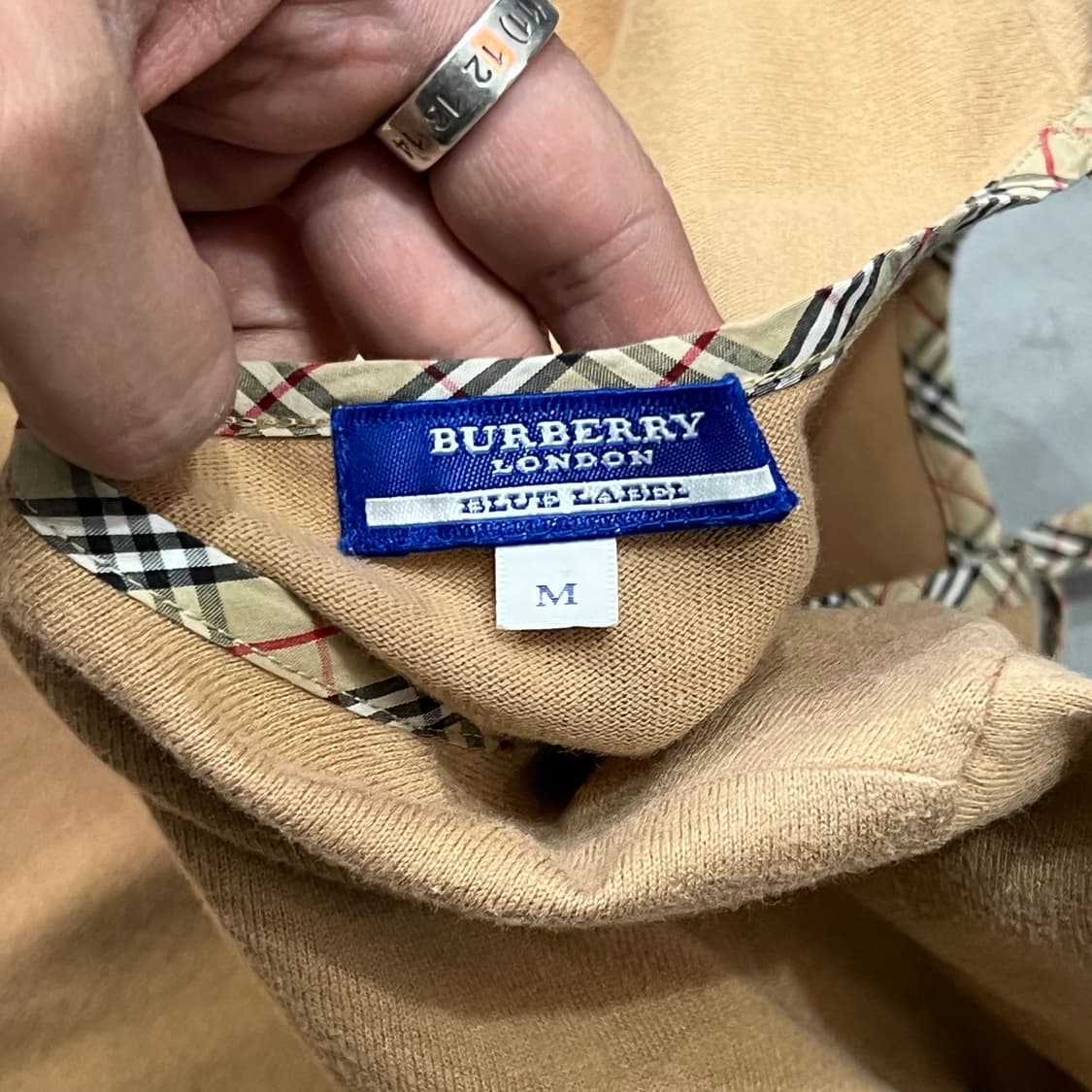  버버리 블루라벨 브이넥 롱슬리브 y14416 상품이미지6