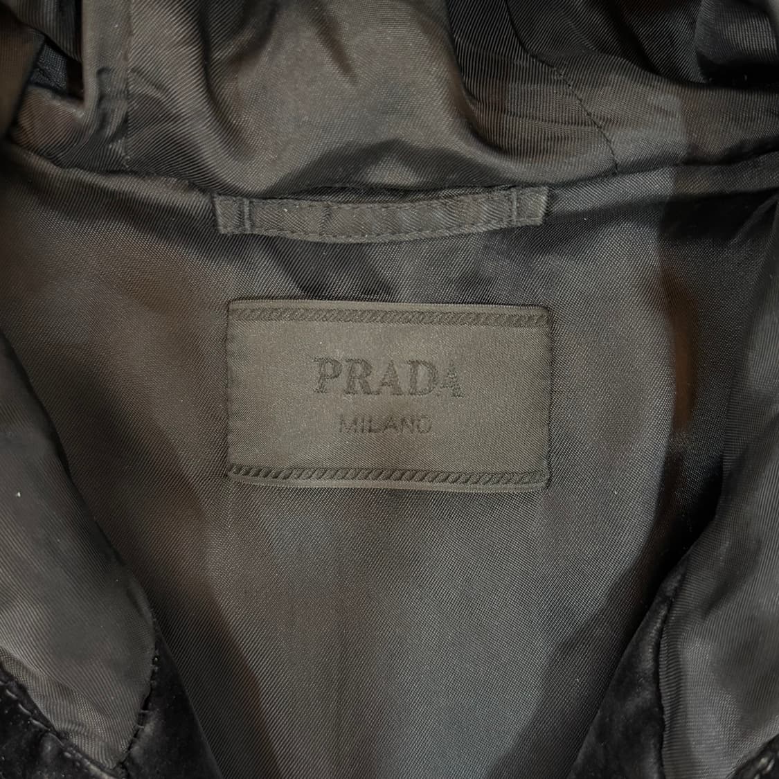 [리오브] 프라다 벨벳 코튼 후드집업 상품이미지4