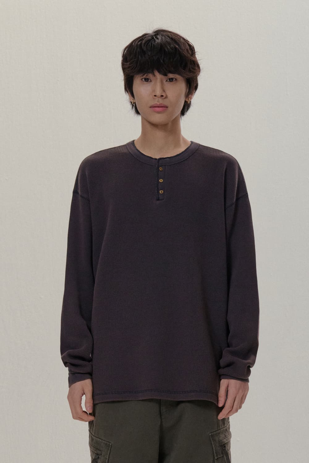 퍼렌 waffle henly neck long sleeve 판매합니다. 상품이미지2