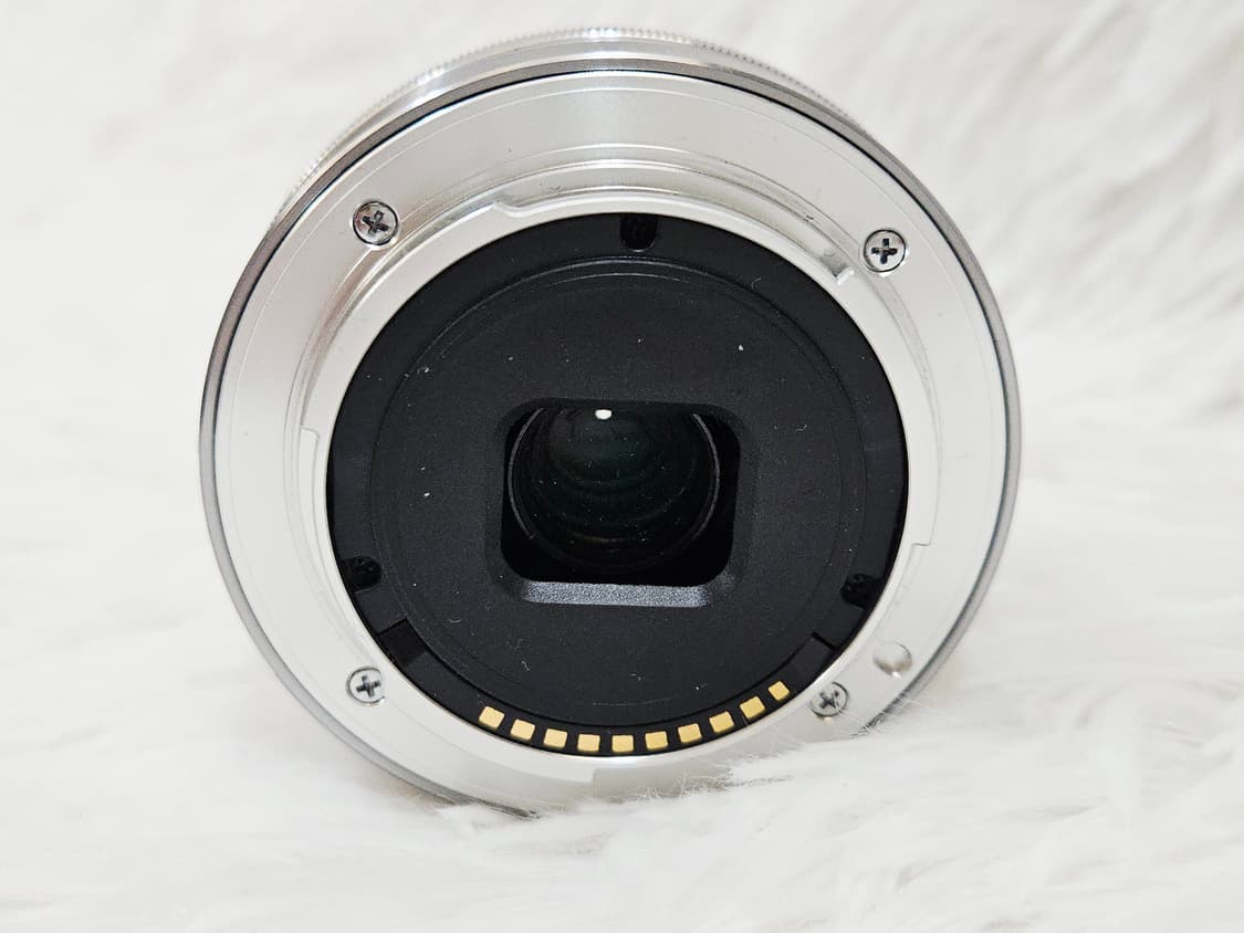 [민트] 소니 SEL16F28 미러리스 단렌즈 판매 상품이미지5