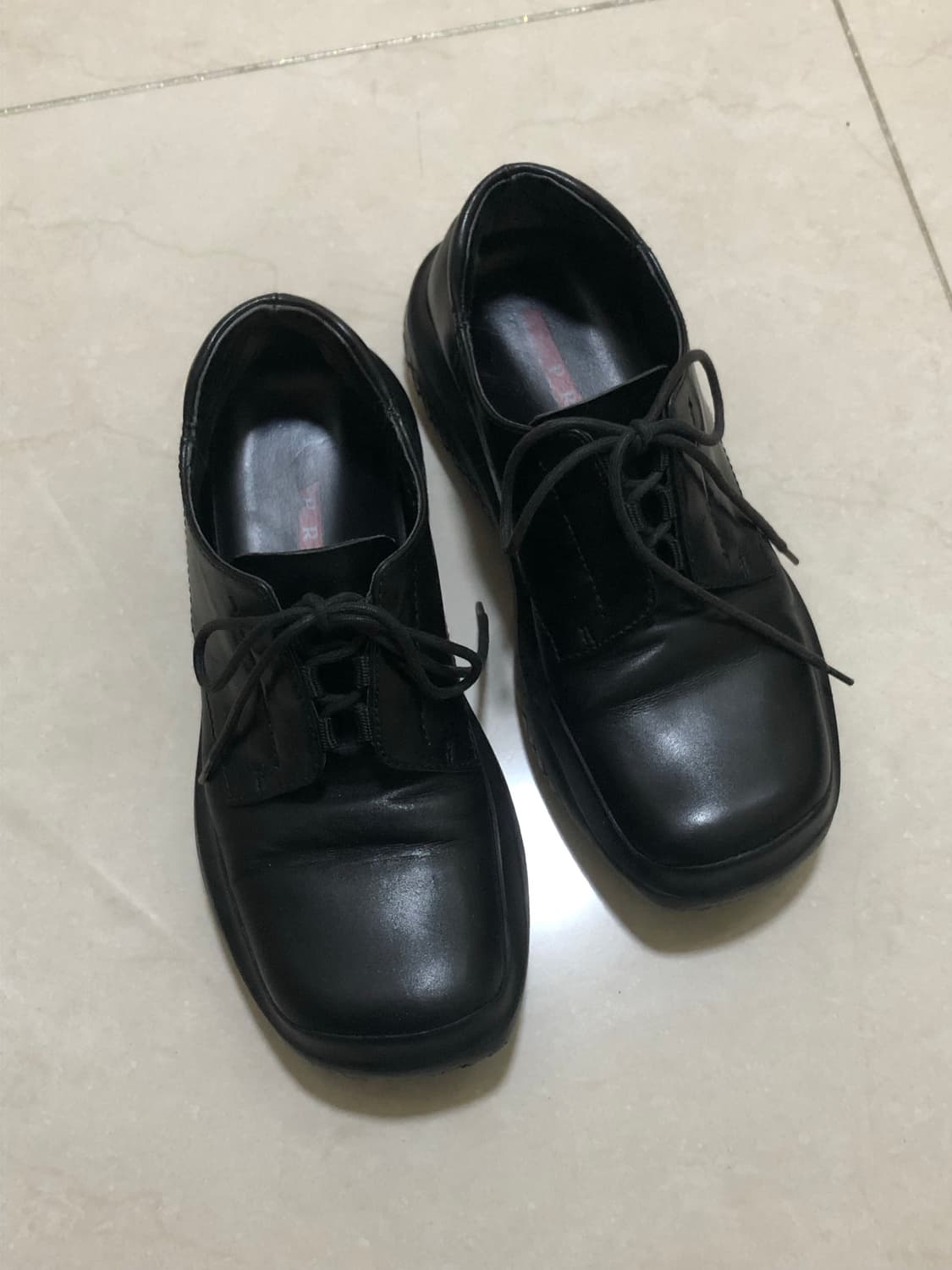 36 1/2 프라다 스포츠 블랙 레더 레이스업 스퀘어토 슈즈 로퍼 더비 상품이미지1