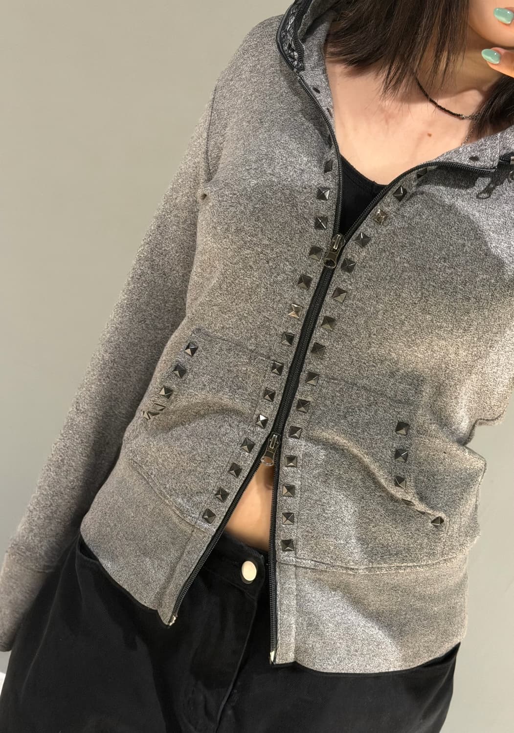 stud detail zipper hood zip-up 상품이미지4