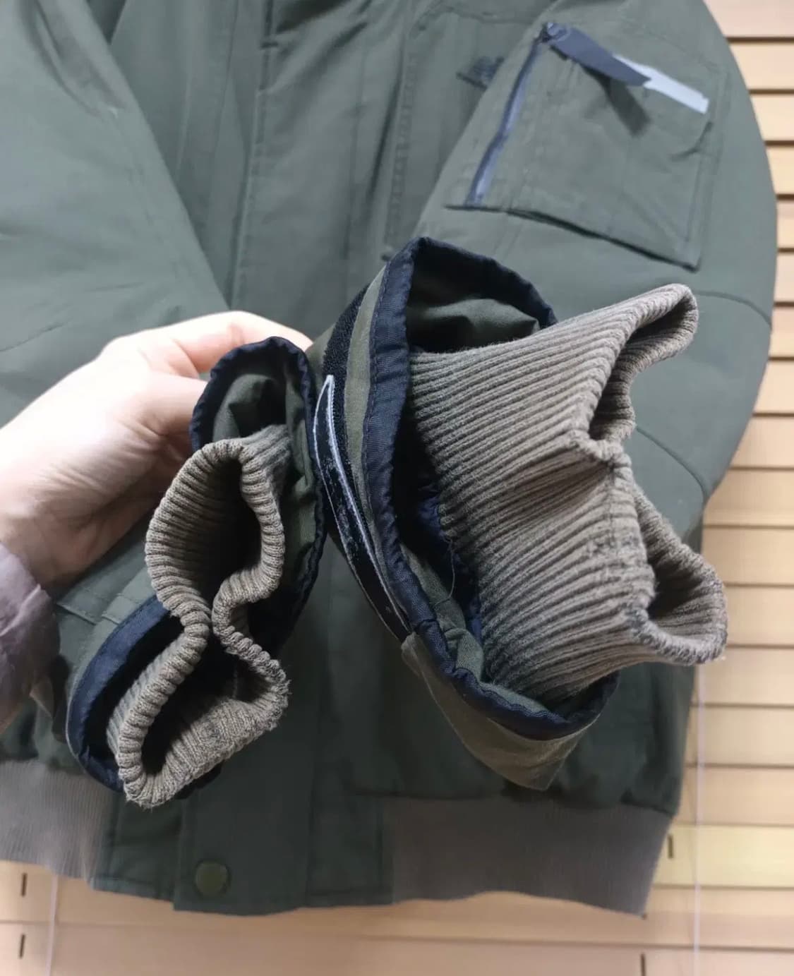 뉴발란스 남성 카키 덕다운패딩  후드패딩점  상품이미지6