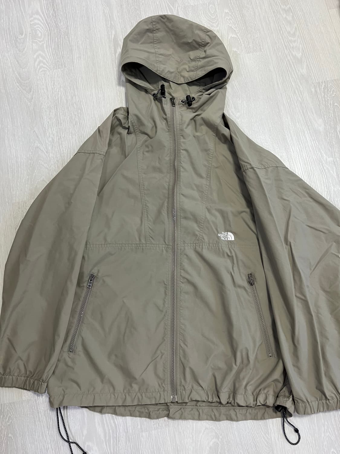 노스페이스 바람막이 자켓 105 상품이미지1