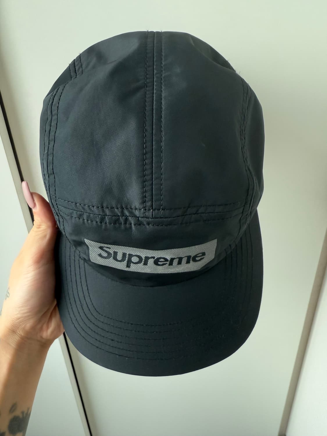 슈프림 리플렉티브 자카드 로고 캠프캡 블랙 - 22FW 상품이미지4