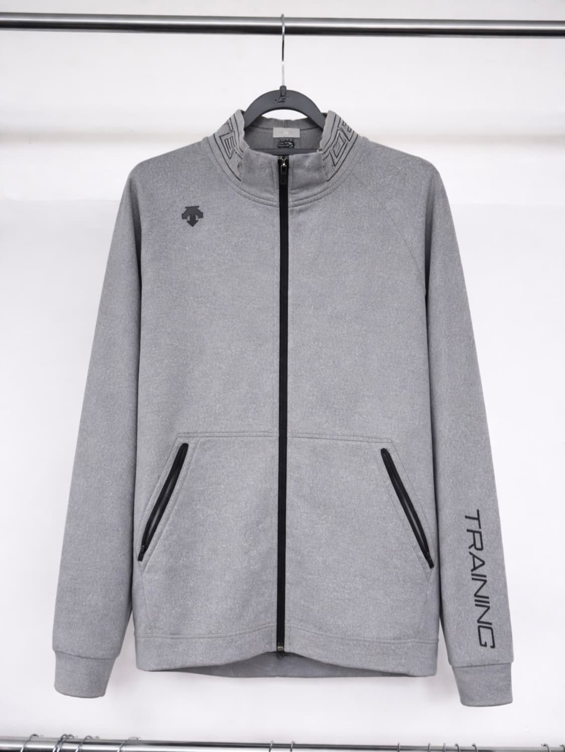 DESCENTE 트레이닝 맨투맨 상품이미지1