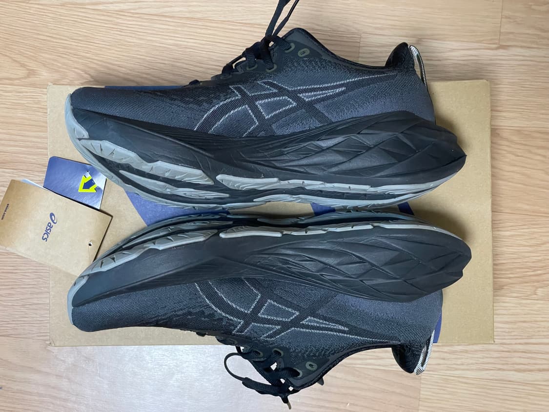 [265] 아식스 노바블라스트4 블랙 와이드 상품이미지4