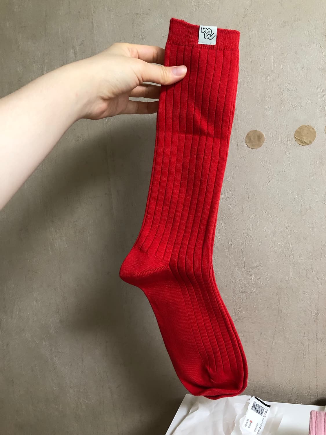 새상품 무브웜 rib socks 립삭스 애플 레드 상품이미지3